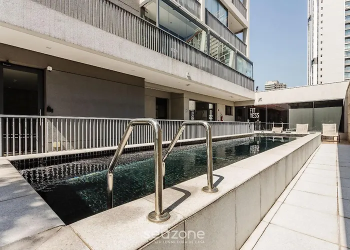 Studio Em Predio C/ Piscina 150M Do Metro Bss0703
