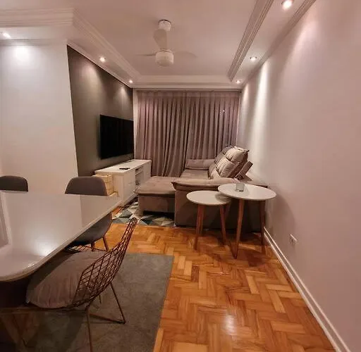 Cozy And Well Located! - 5 To 6 People