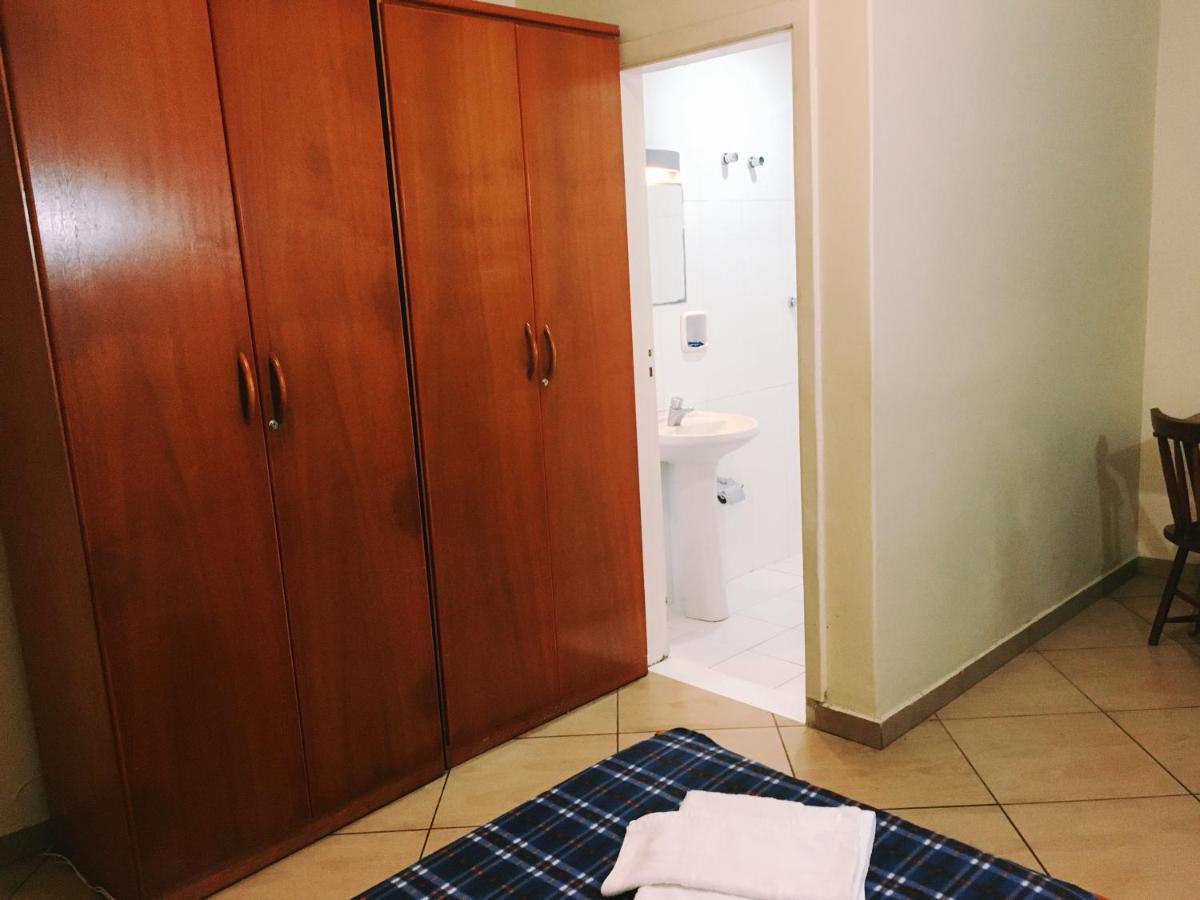 Campo Amarelo Hospitalidade Hotel *