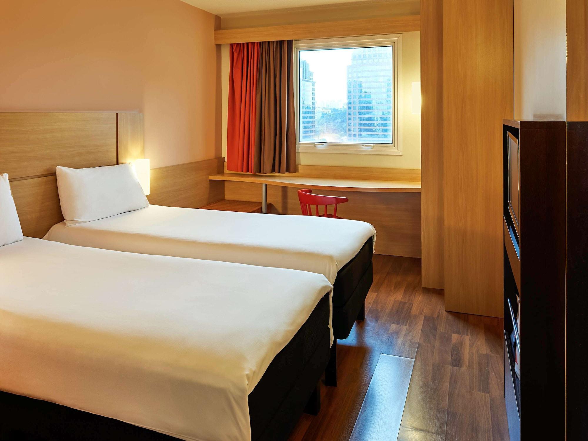 Ibis Interlagos 3*