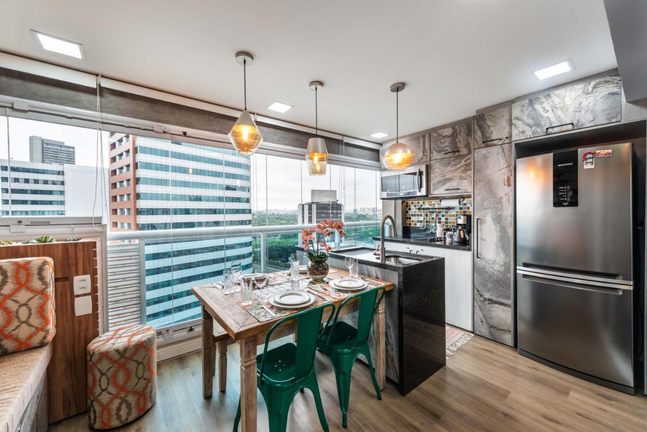 Edificio Summit Pinheiros: View Balcony With Pool & Fitness Near Subway * São Paulo