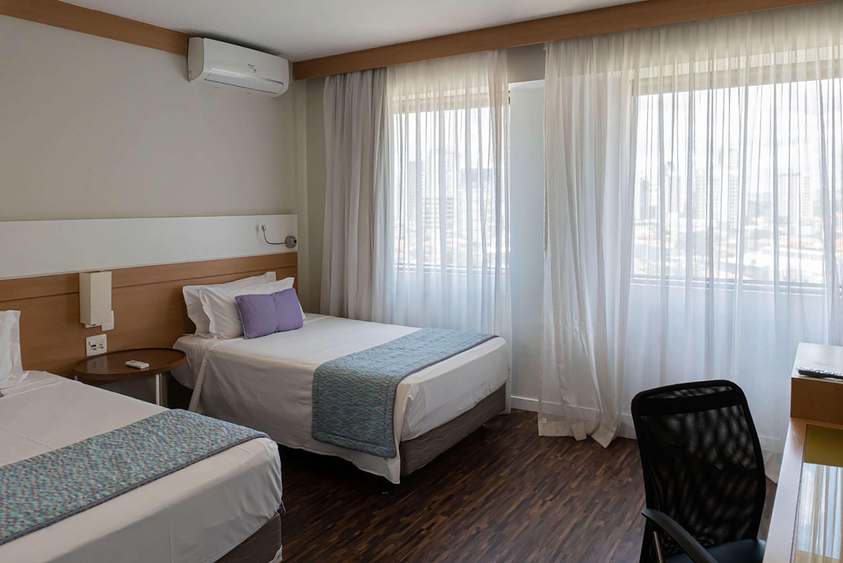 Hotel Quality Faria Lima 4*