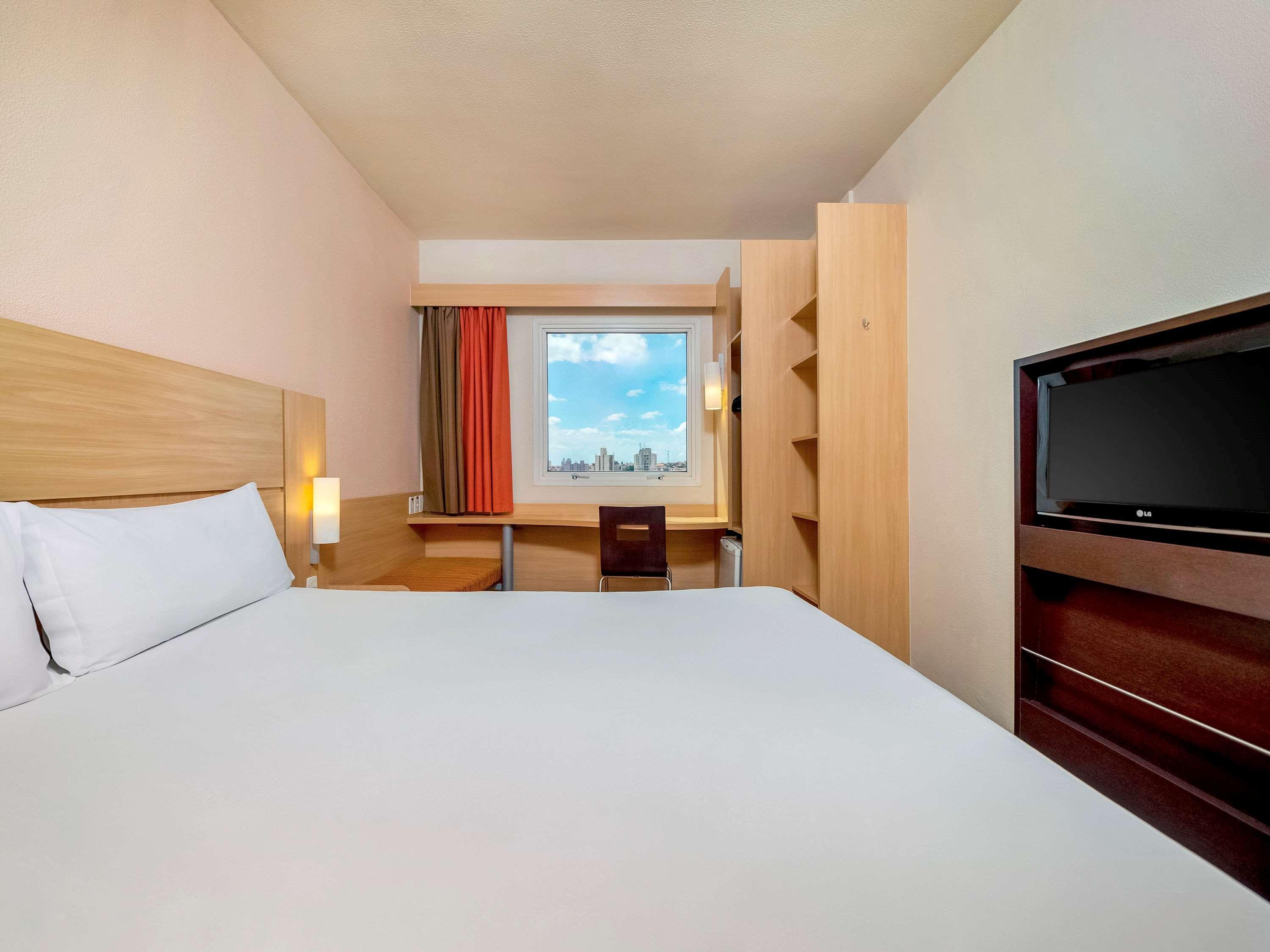 Hotel Ibis Interlagos 3*