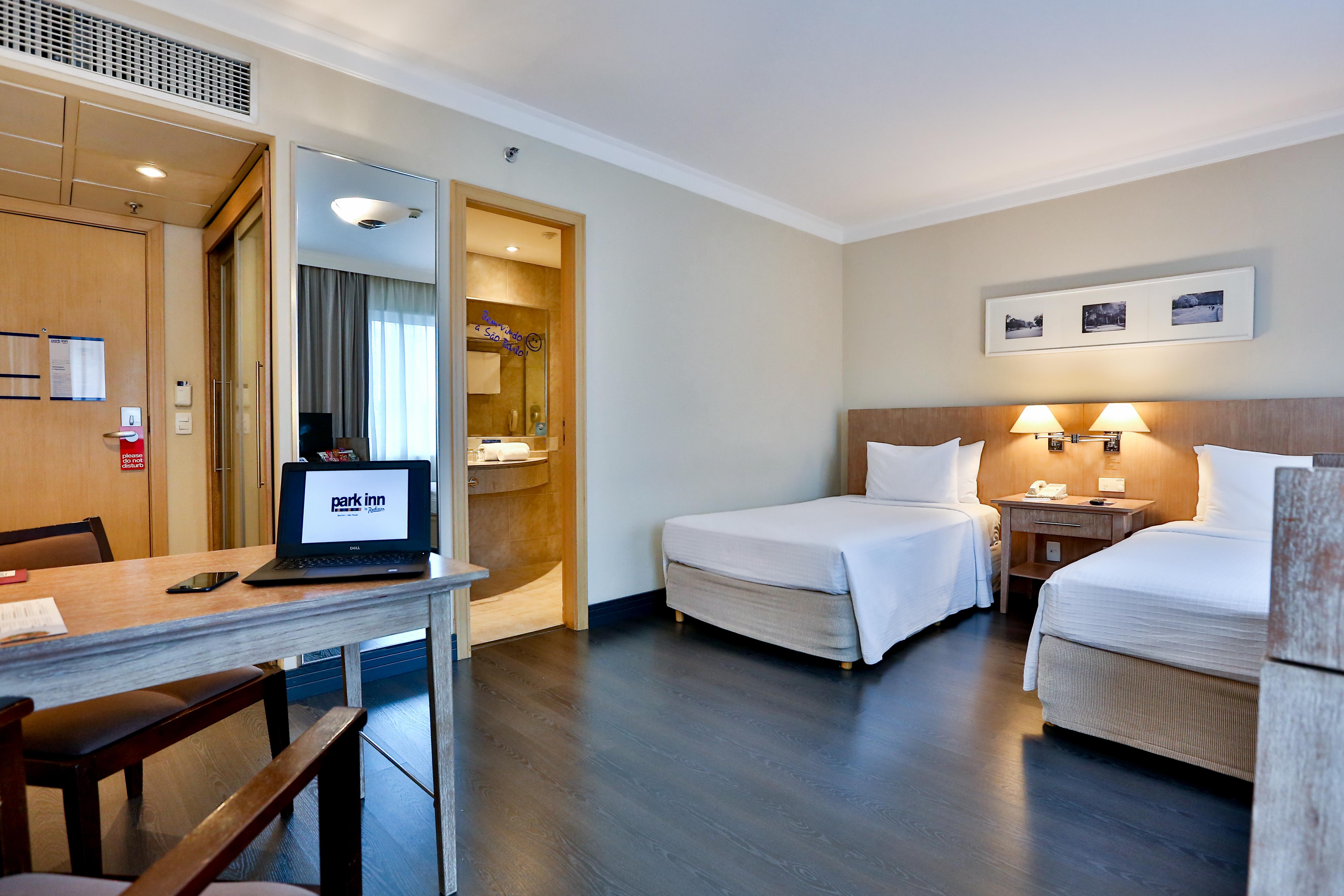 Park By Radisson Berrini 4*