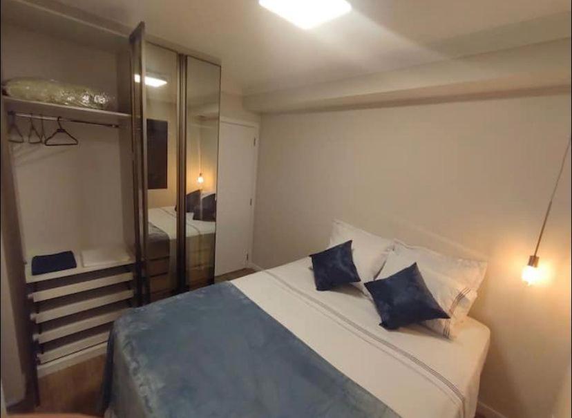 1107 - Apto Em De Categoria Em Apartamento