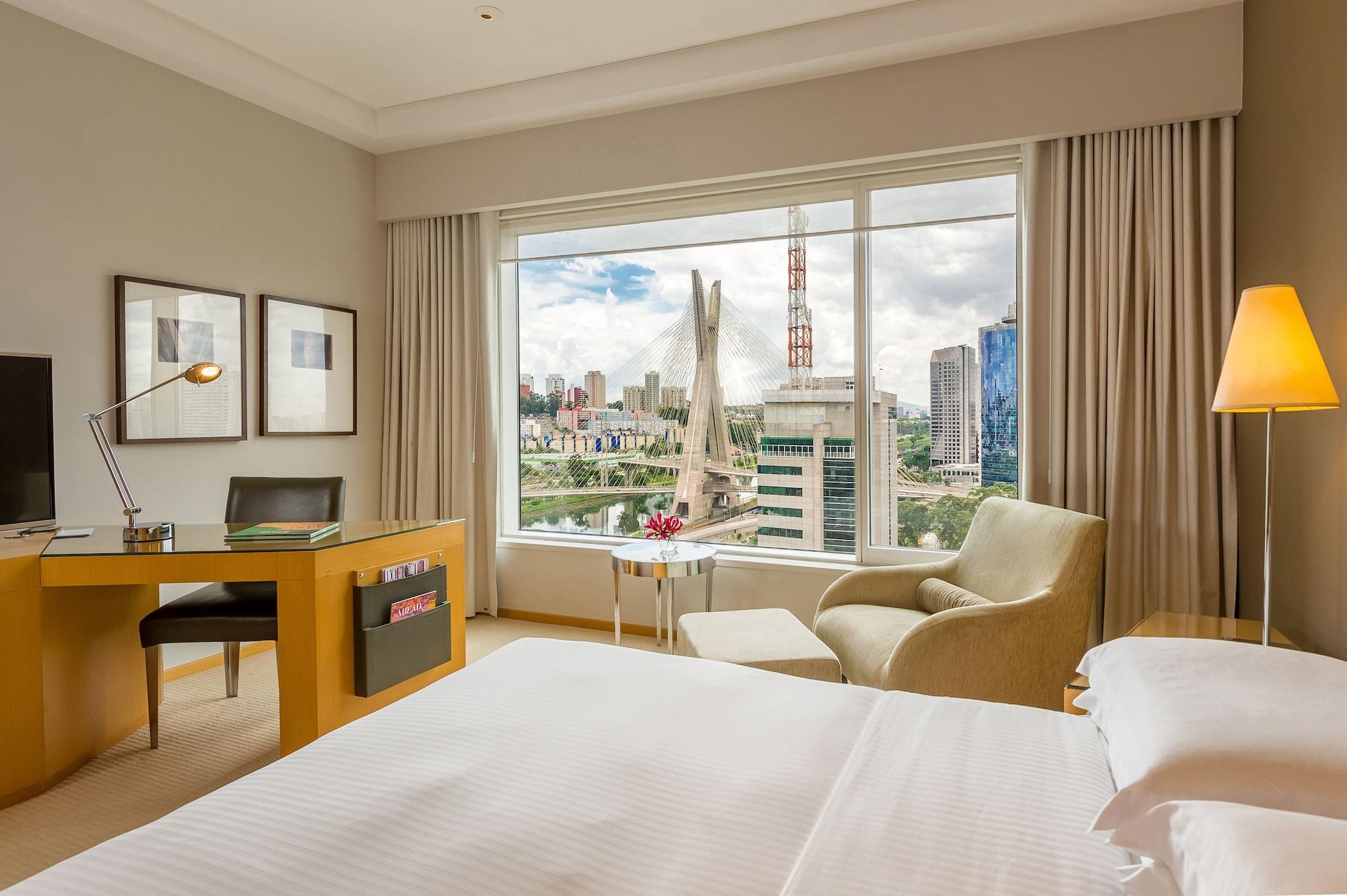 Grand Hyatt 5*