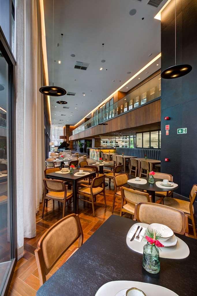 Qoya Curio Collection By Hilton