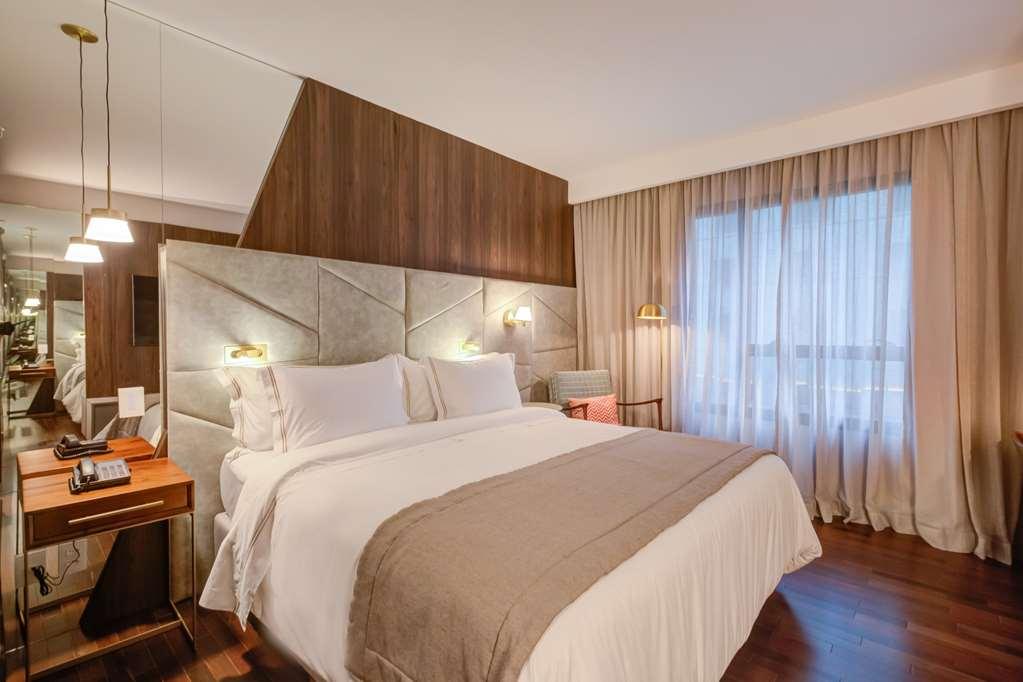 Hotel Qoya Curio Collection By Hilton