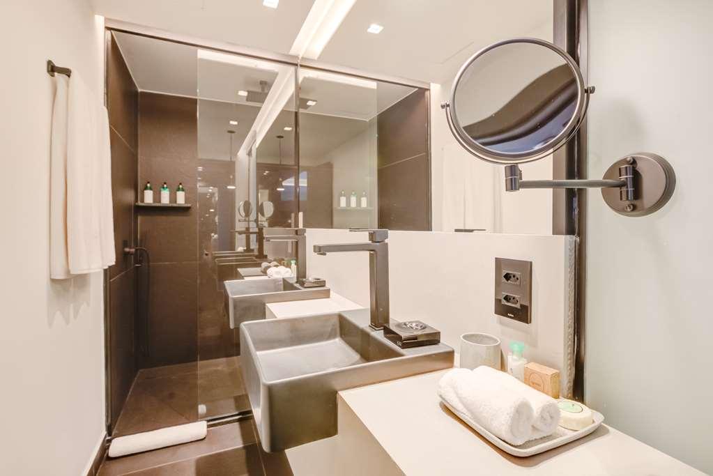 Hotel Qoya Curio Collection By Hilton