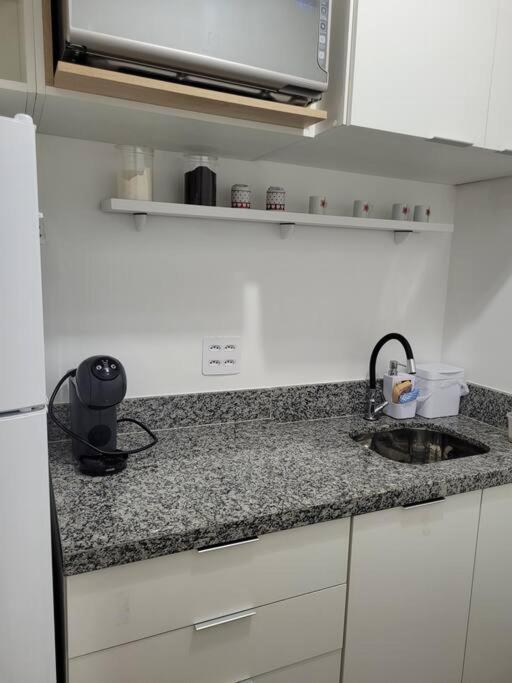 A 20 Passos Do Metro Belem Apartment *