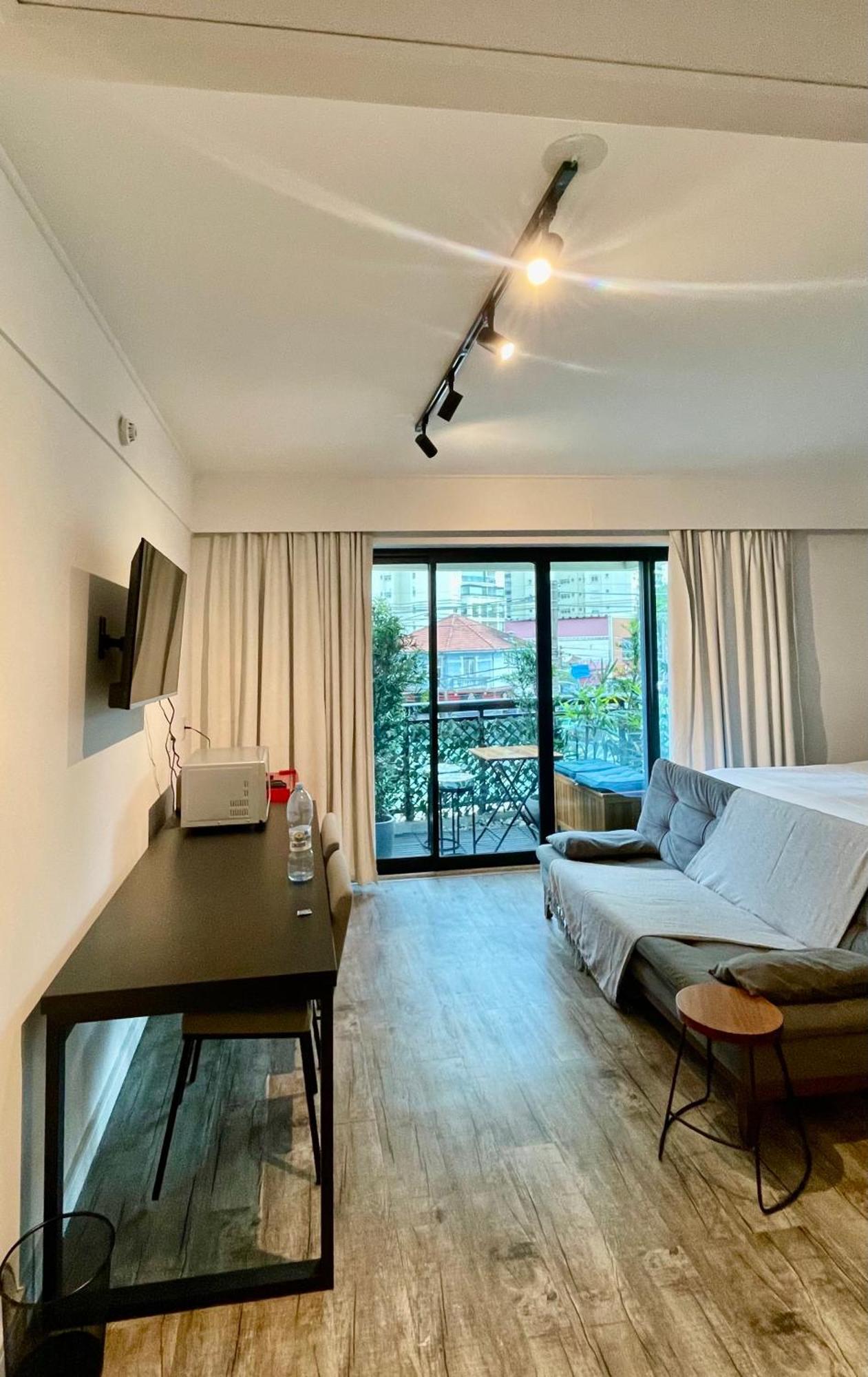 Apartamento Flat Particular Incrivel No M. Ibirapuera Com Sacada! *