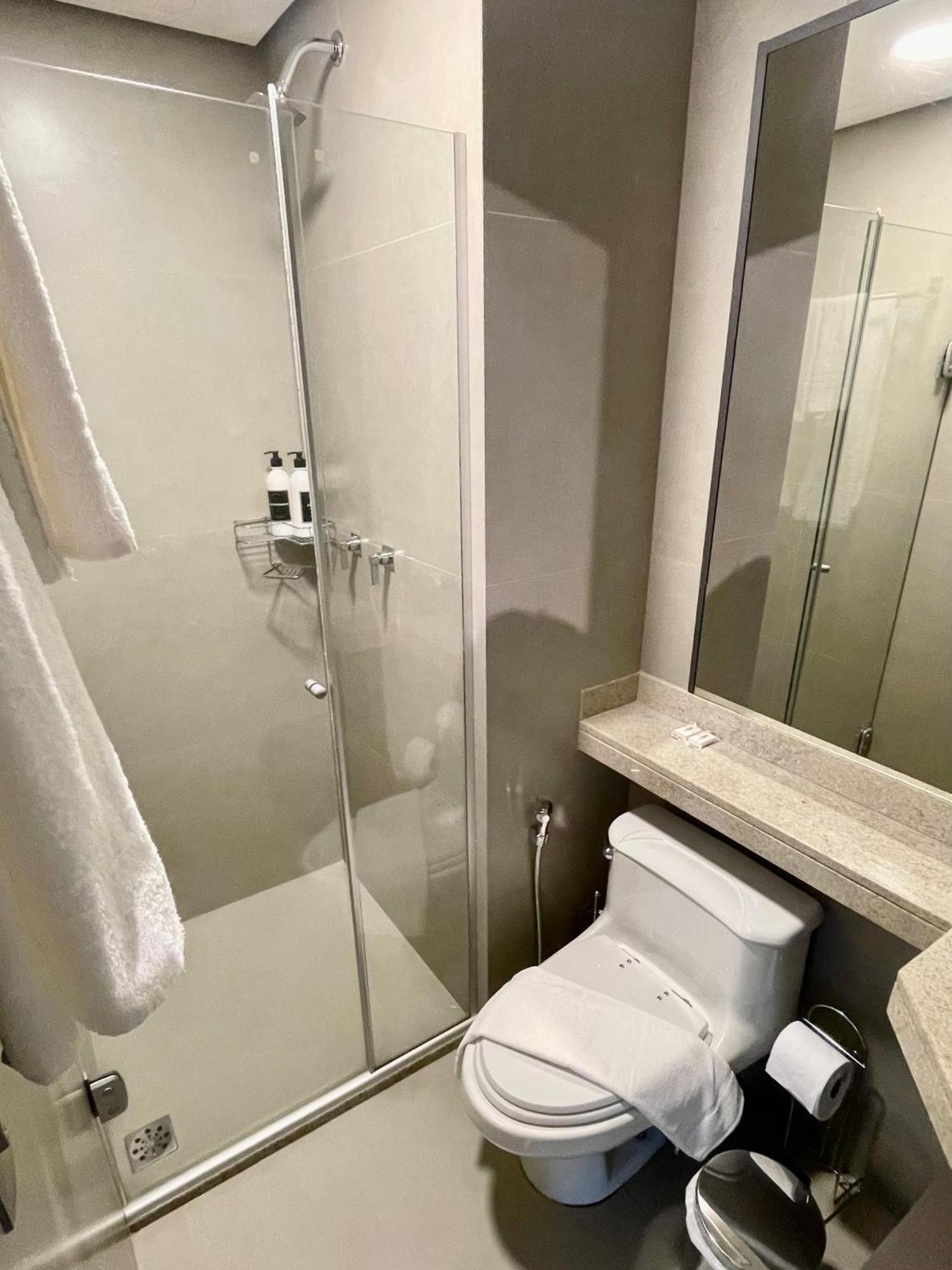 Apartamento Flat Particular Incrivel No M. Ibirapuera Com Sacada!