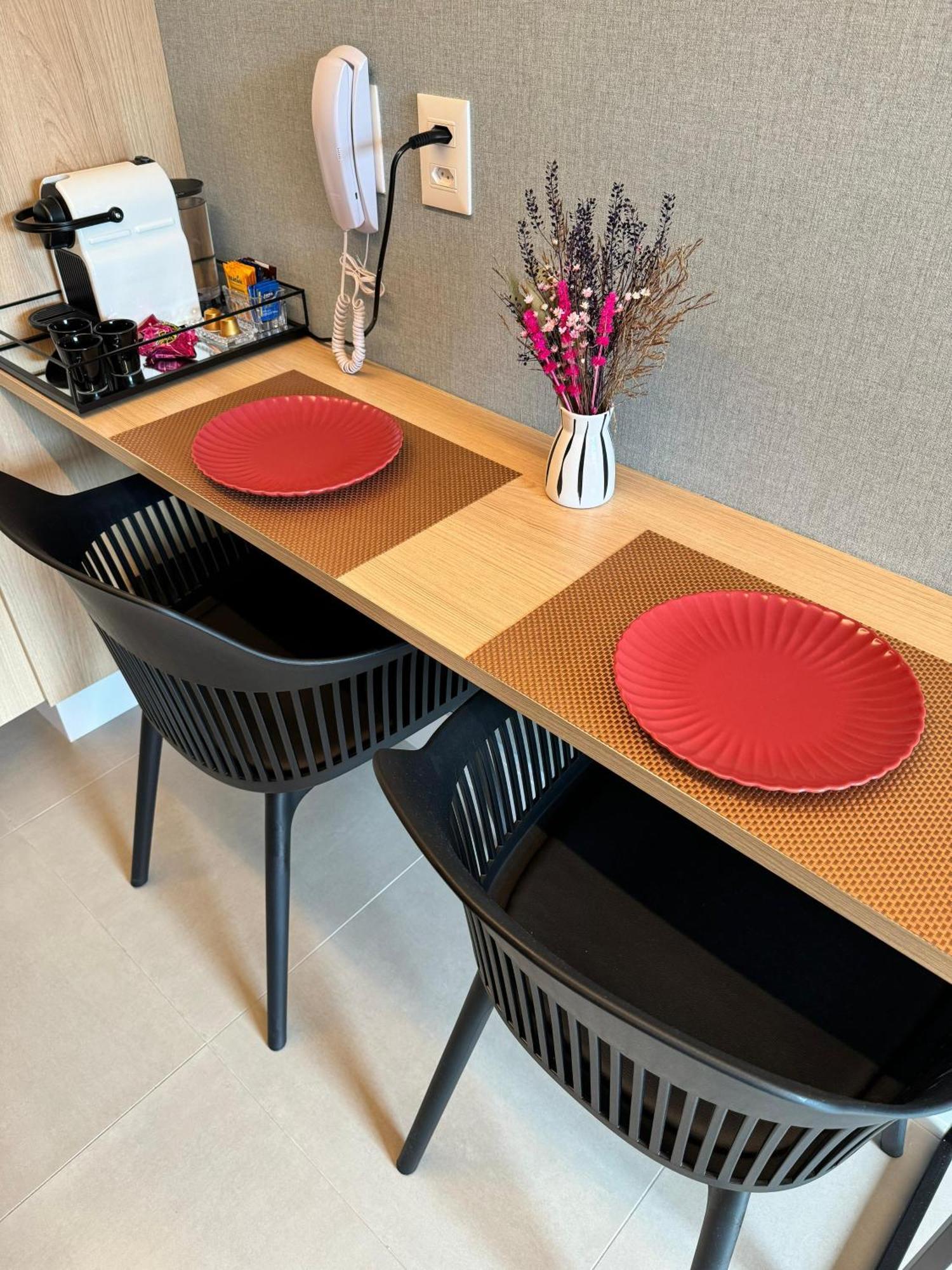 Apartamento Moderno Em Endereco Privilegiado, Trabalho E Lazer