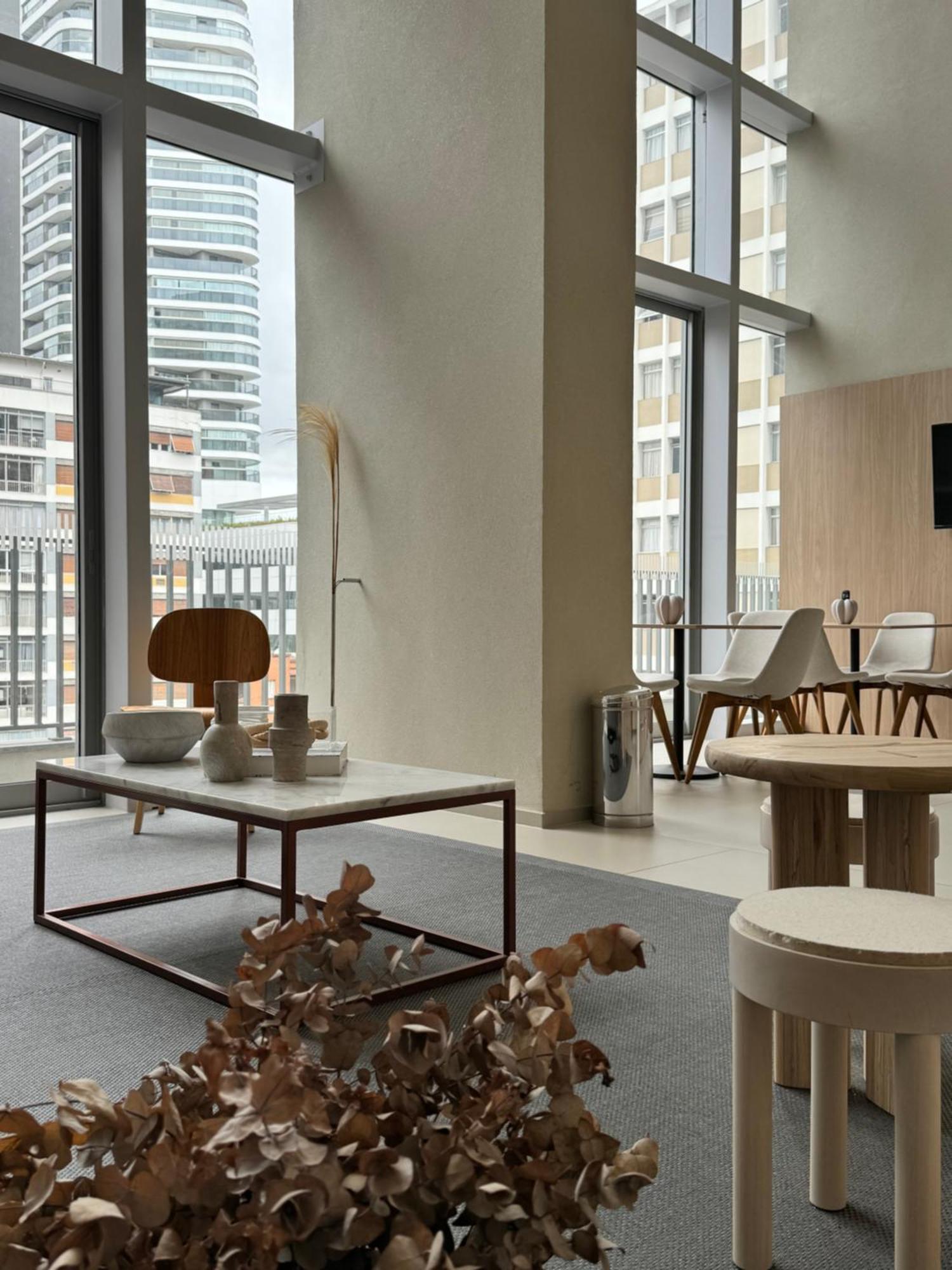 Apartamento Moderno Em Endereco Privilegiado, Trabalho E Lazer