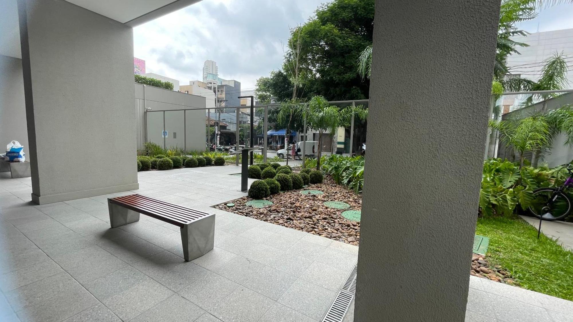 Booksampa Estudio Houx 2111 Prox Metro Faria Lima * Sao Paulo