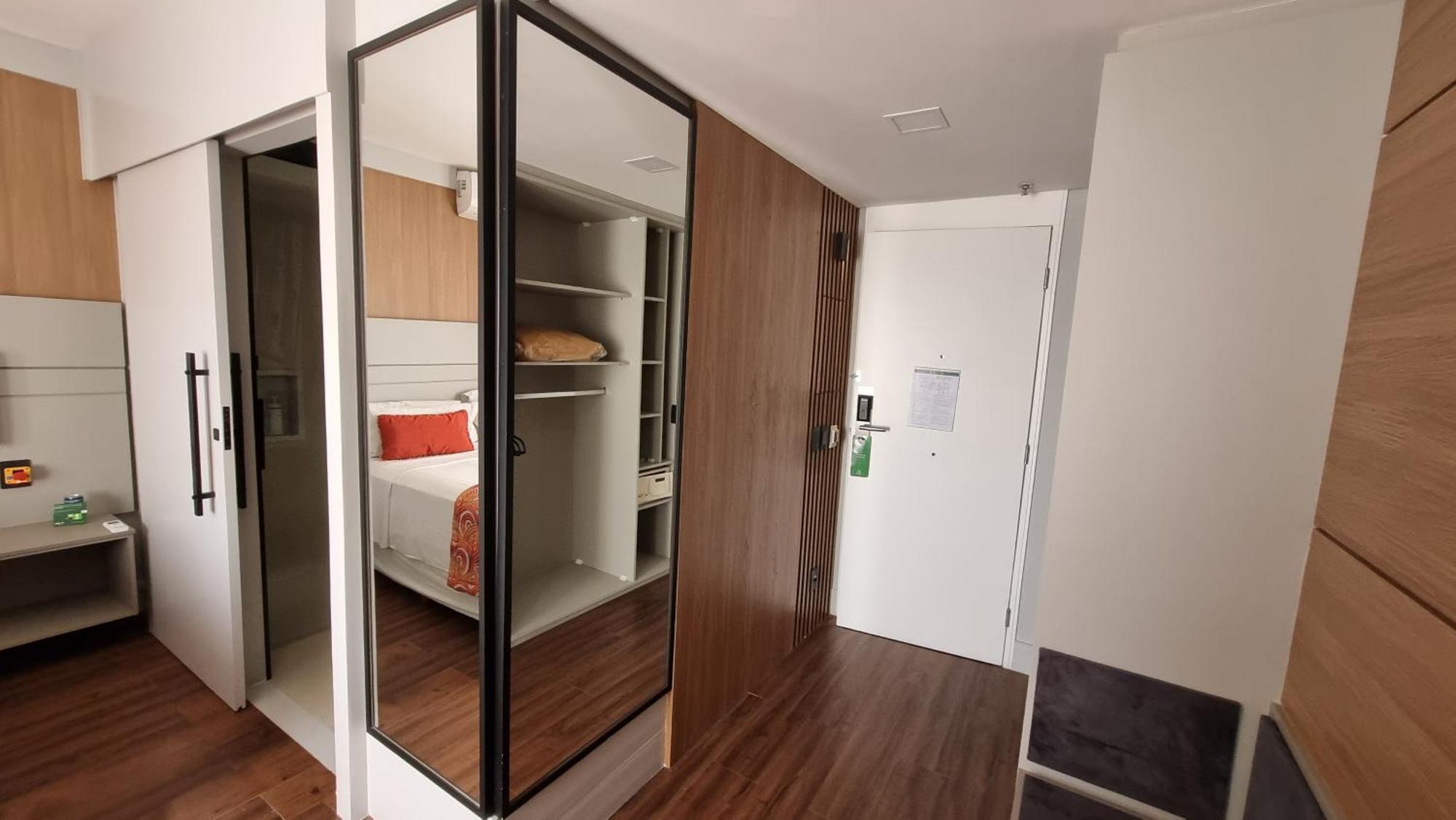 Hotel Quality Faria Lima 4*