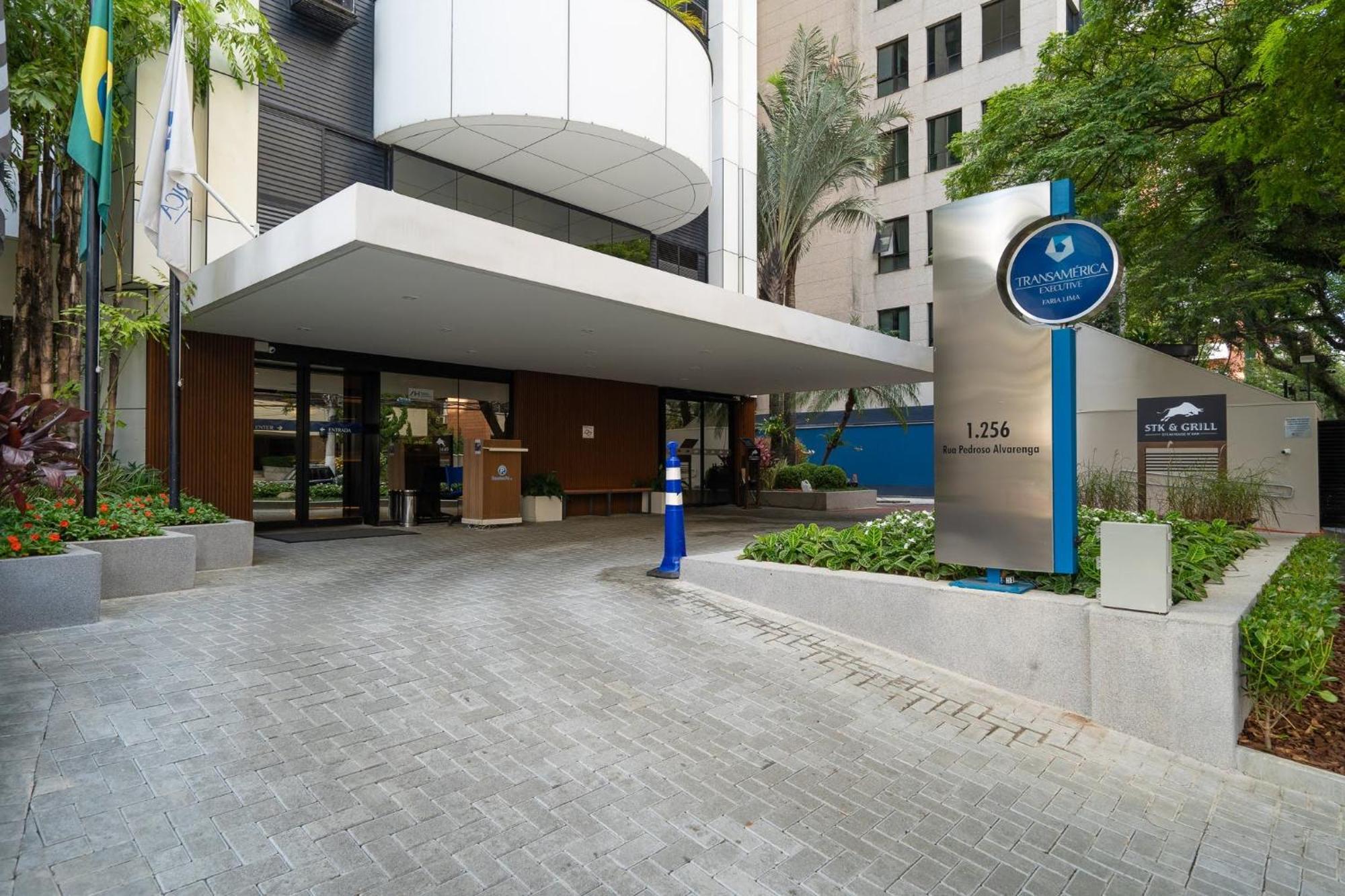 Faria Lima Apartment *