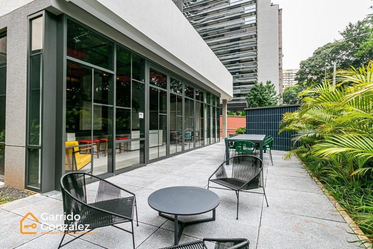 Com Piscina No Centro De Sp - Republica *