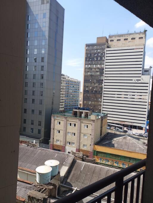 Master No Centro De Sao Paulo, Com Garagem Gratis, Ao Lado Do Metro E 25 De Marco *
