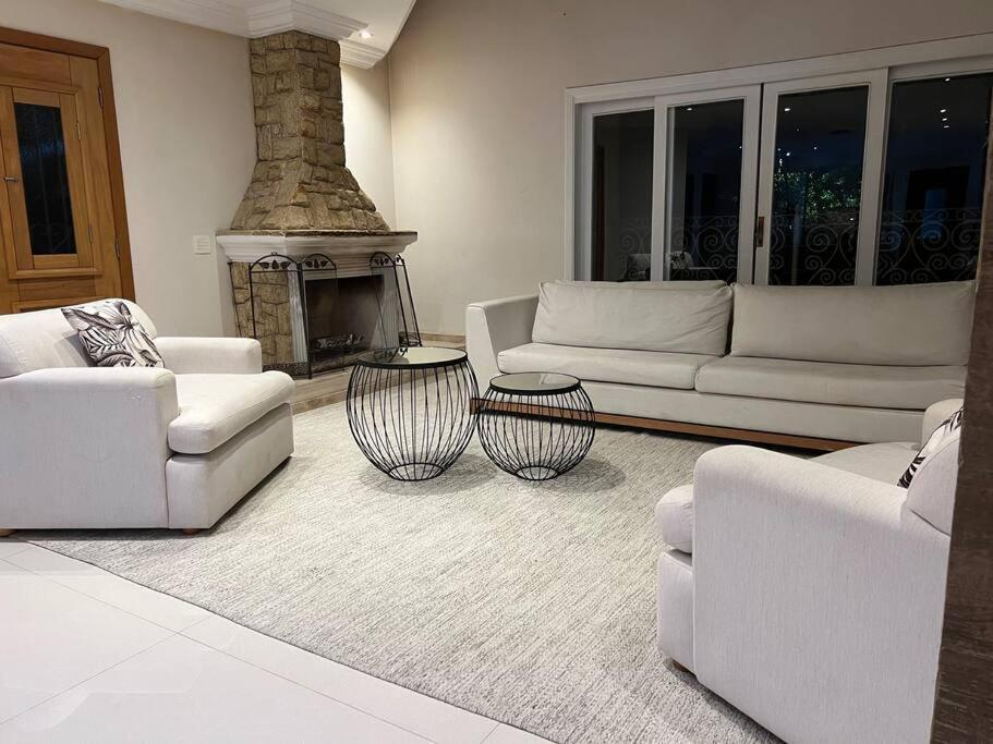 Mansao Com Piscina Holiday home