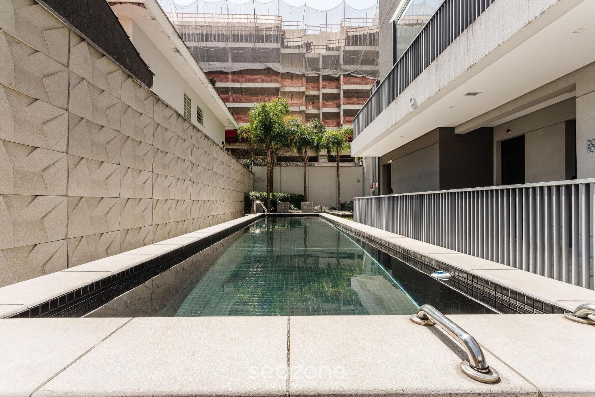 Apartment Em Predio C/ Piscina 150m Do Metro Bss0703