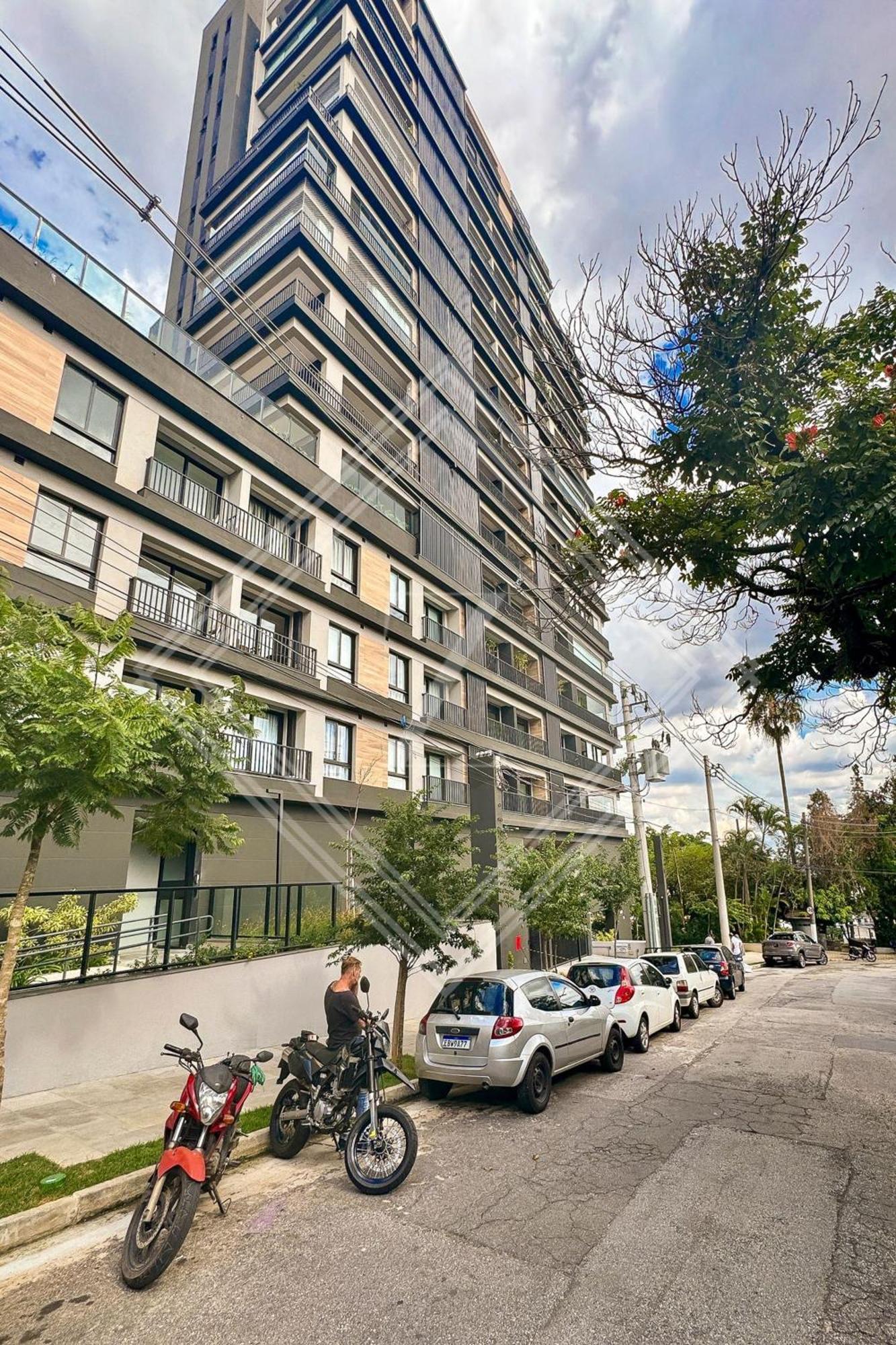 Apartment Zainalofts7 Madalena -ac E 500m Metro 3001 Ec