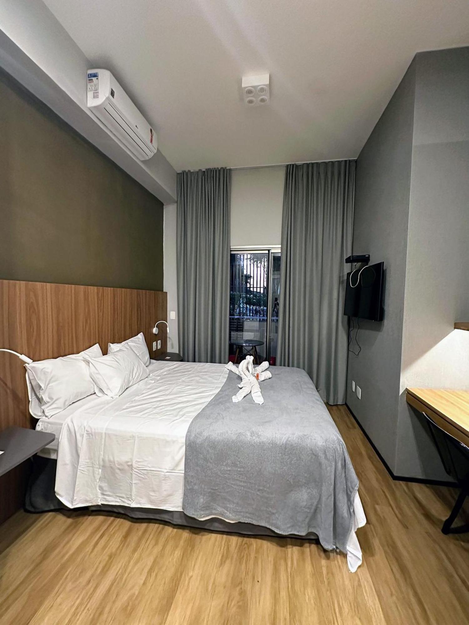 Apartamento I Side Vl Madalena/piscina - Com Ar