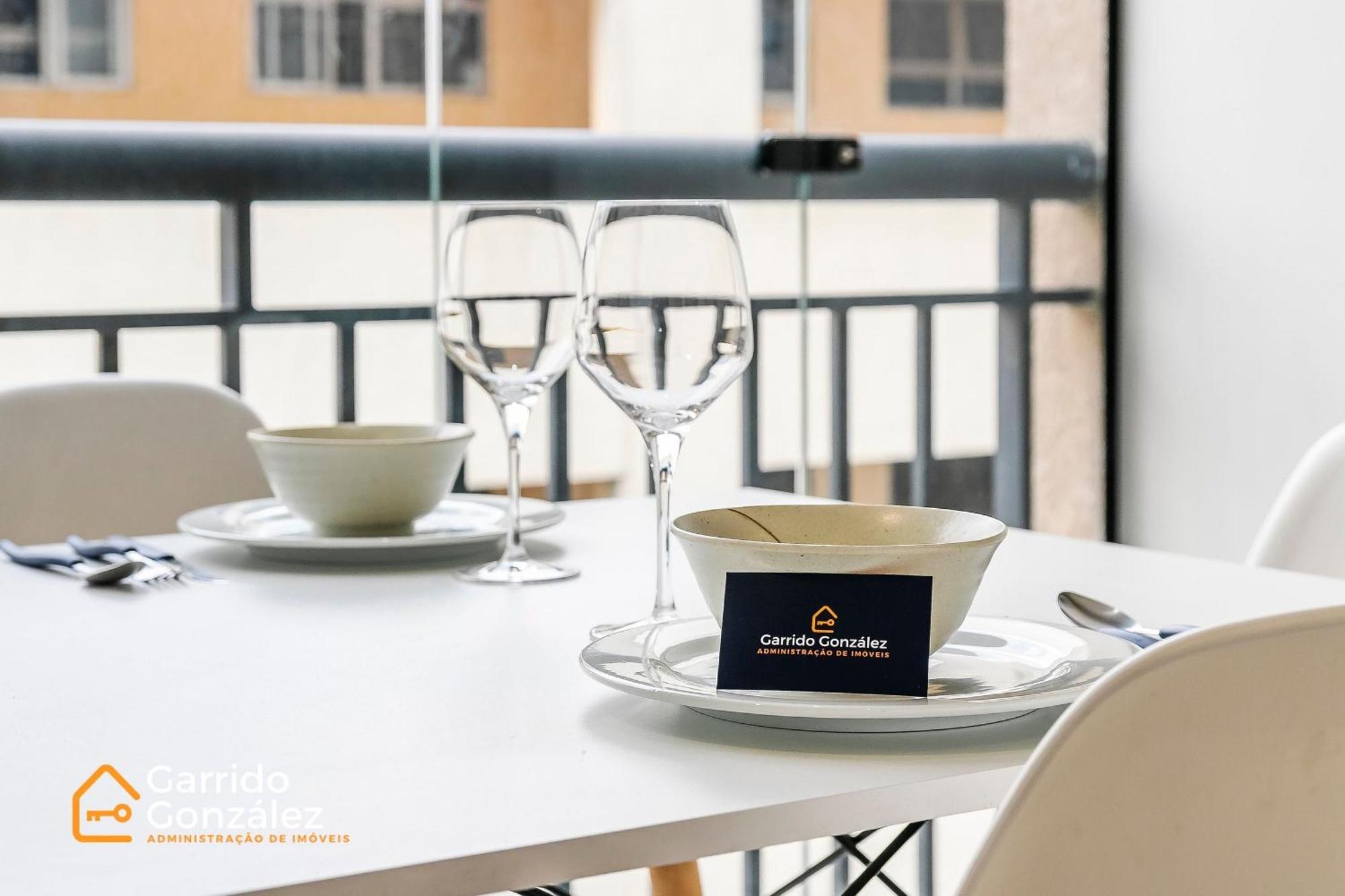Apartamento Espetacular Na Liberdade - Com Piscina *