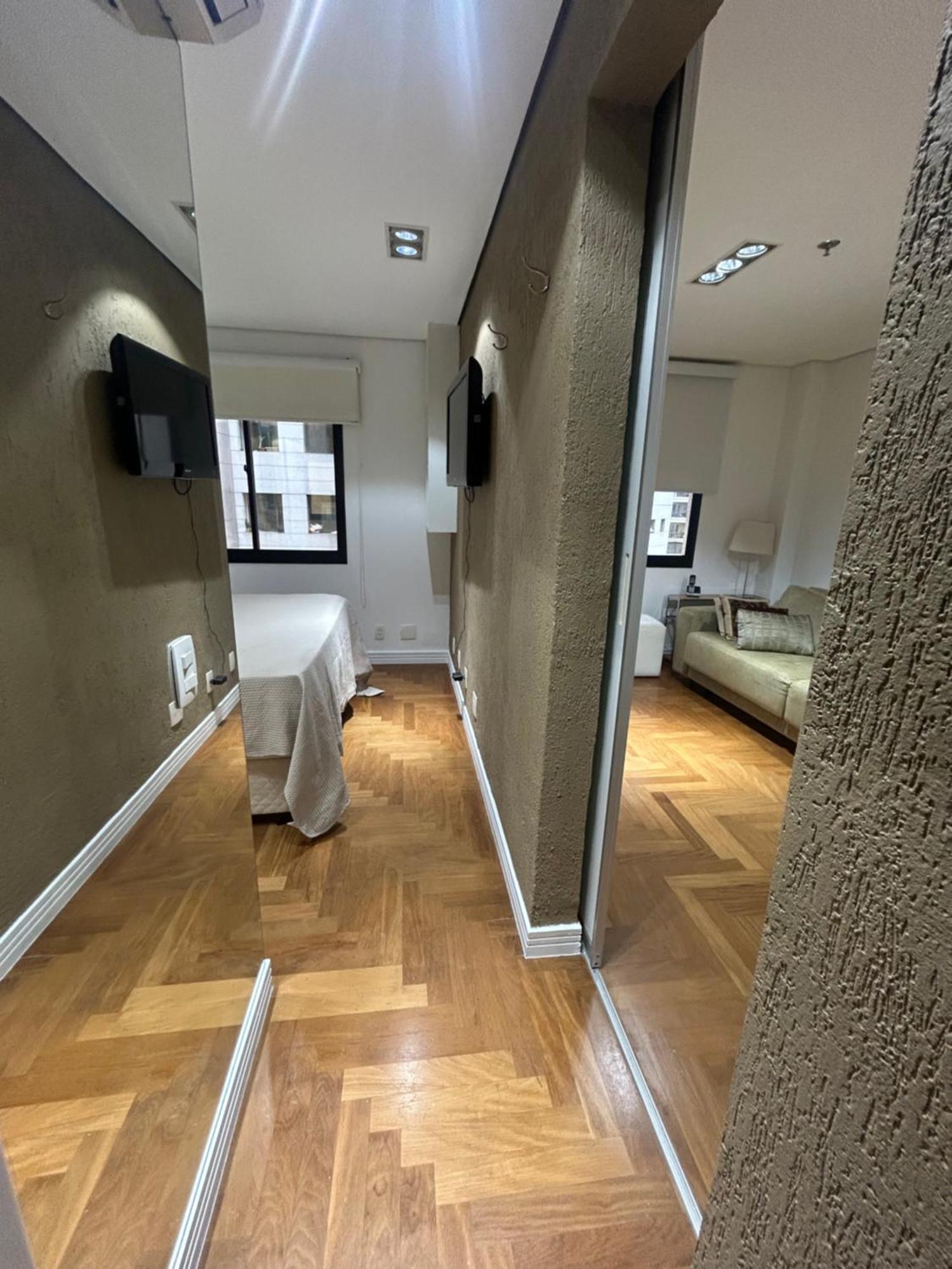Flat Mercu Adagi Moema Com Cozinha E Garagem 615 Apartamento