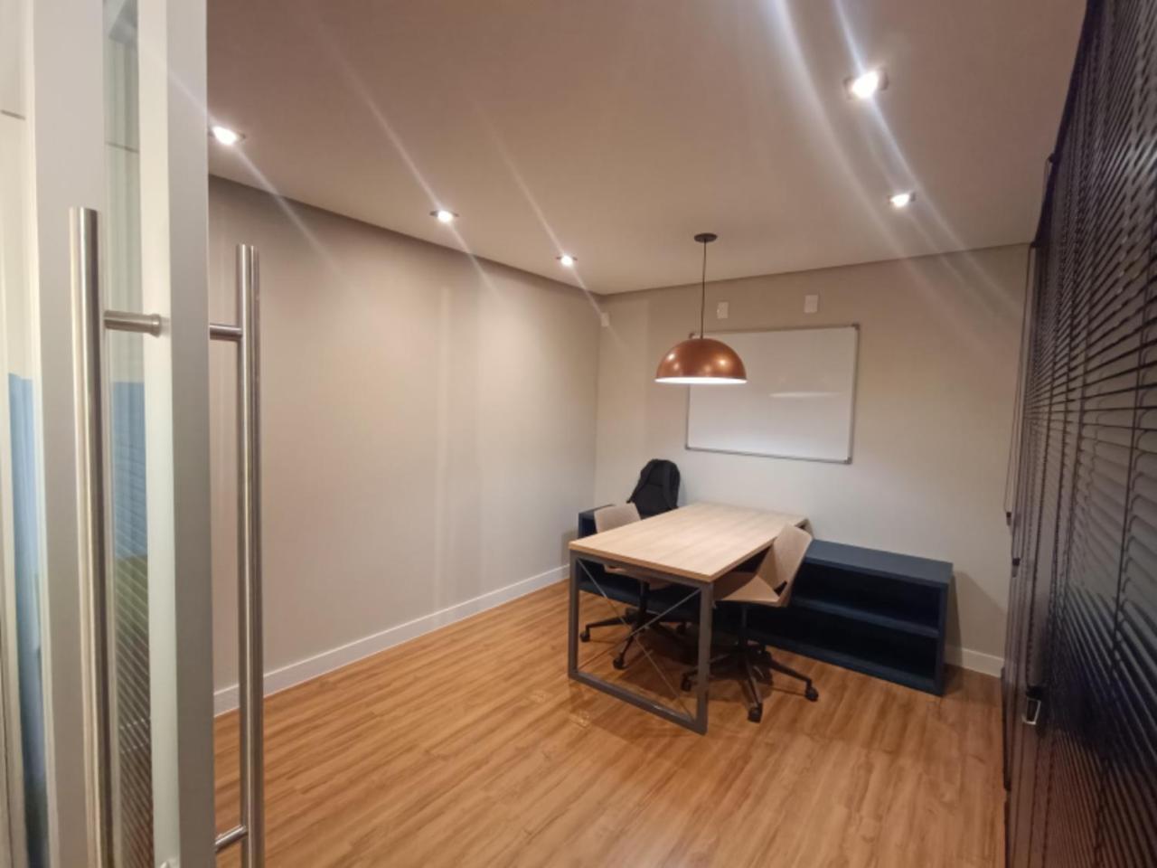 Apartamento Metro Paraiso Ou Ana Rosa Com Piscina, Academia E Cowork Ate 3 Pessoas Com Maleiro E Sala De Espera São Paulo