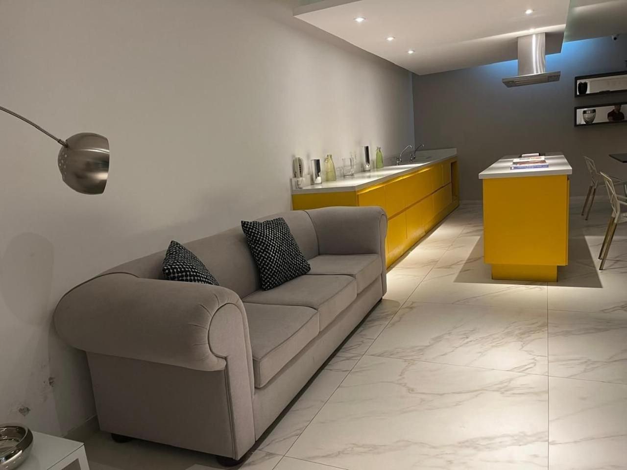 Elegance Carvalho Apartamento