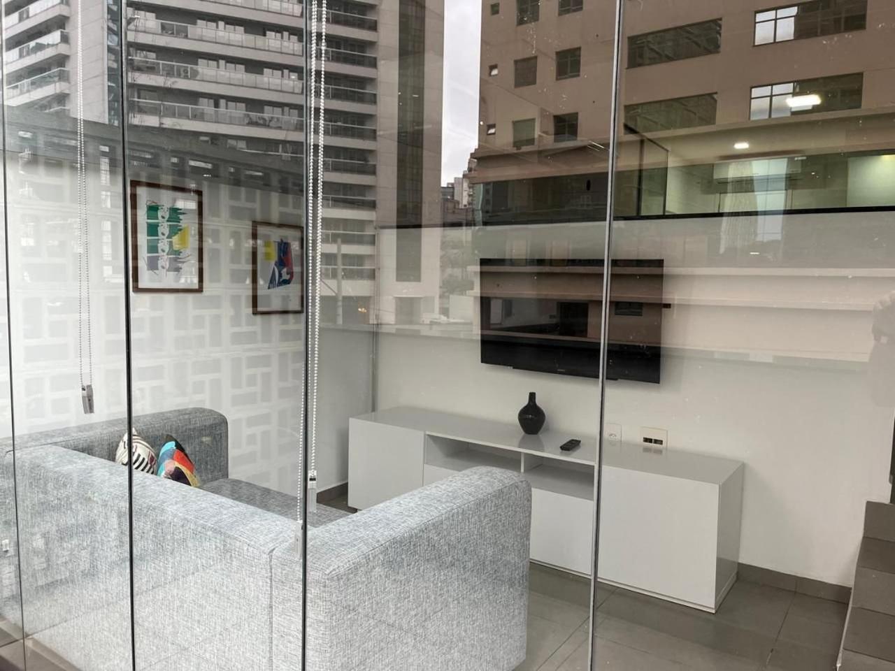 Elegance Carvalho * São Paulo
