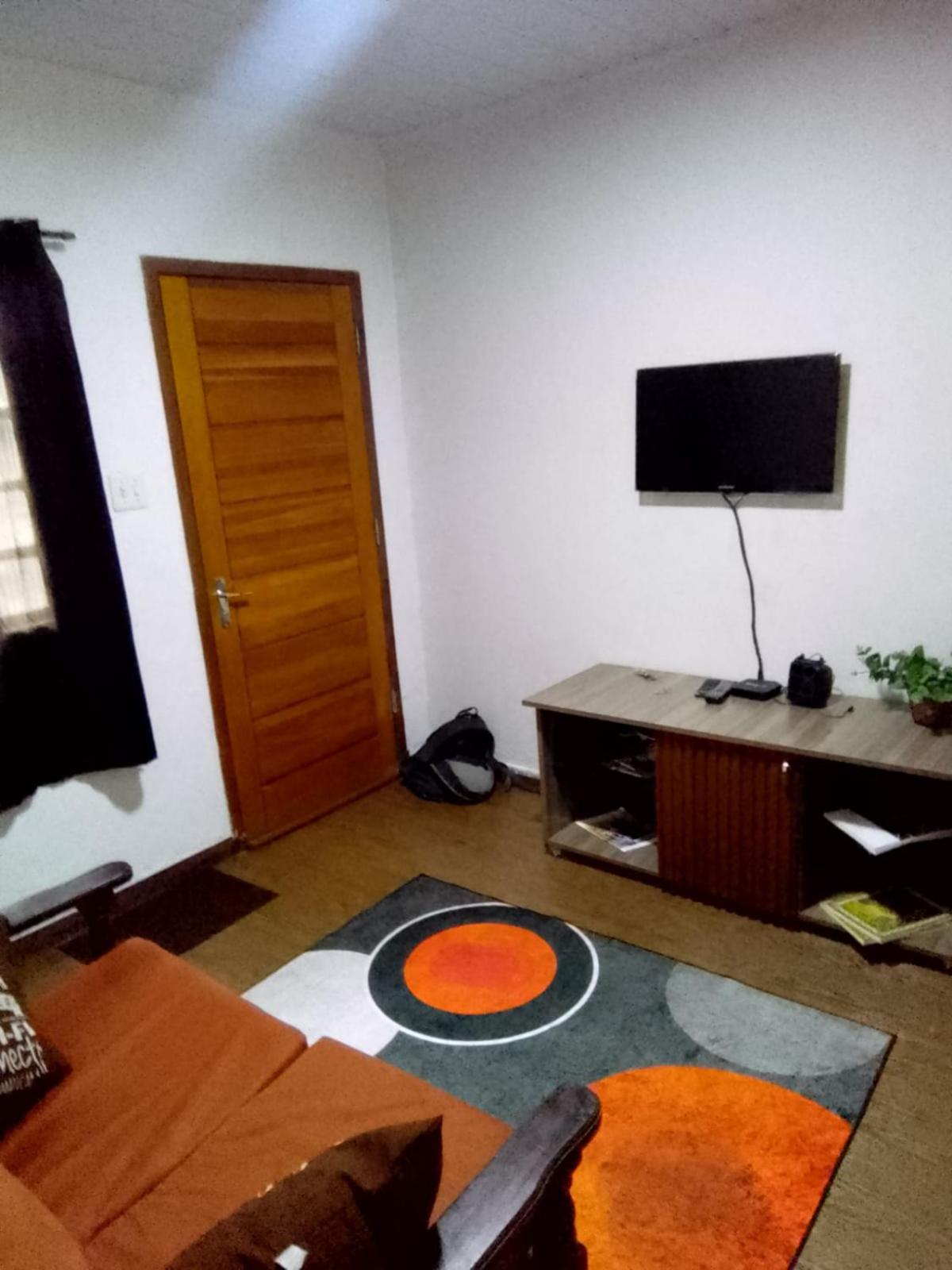 Pousada Simples E Tranquilo Lugar Na Guilherme São Paulo