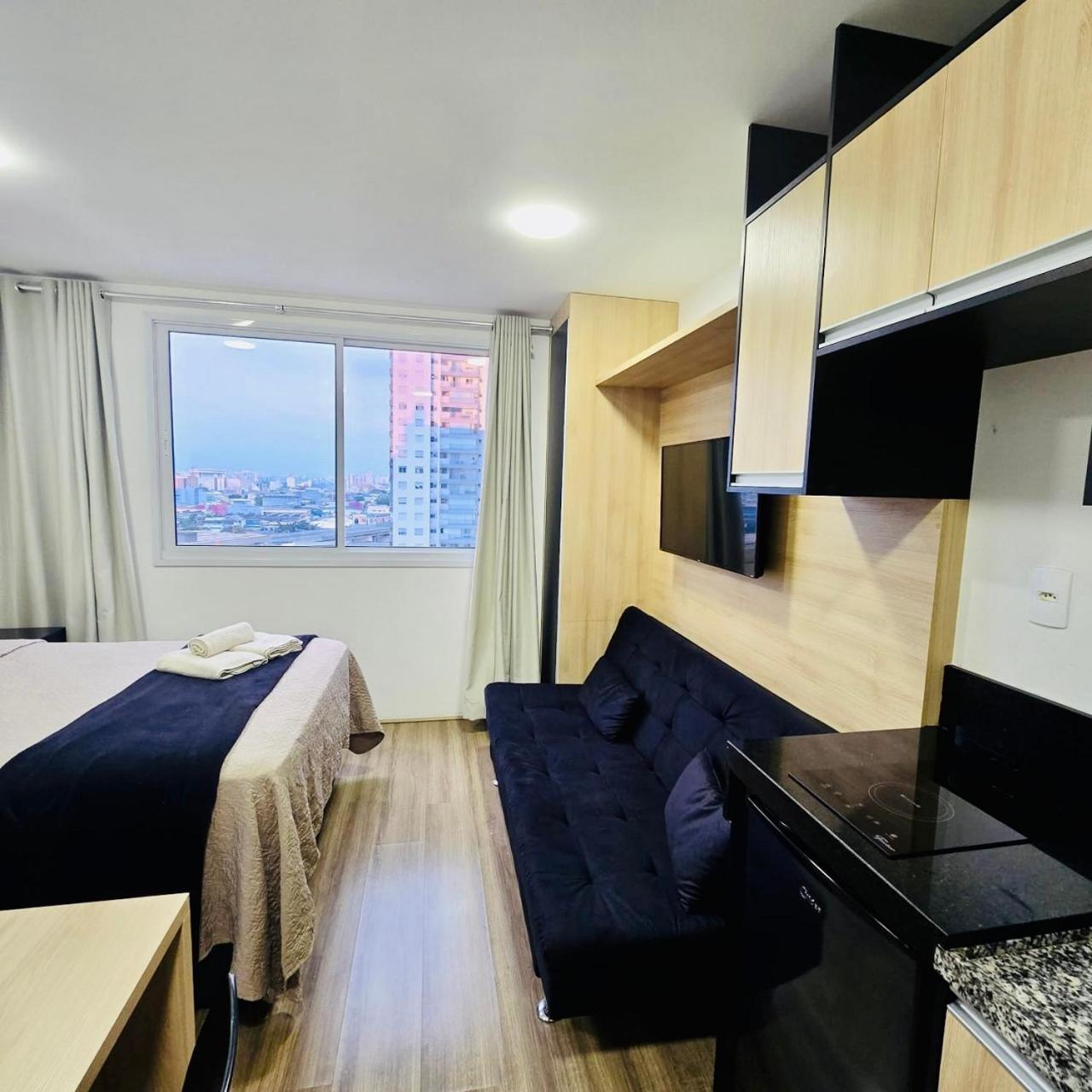 Moov Bras 159 B T2 - Rua Coronel Mursa, 56, Bras, - Ap 159 B Torre 2 - 15 Andar * Sao Paulo