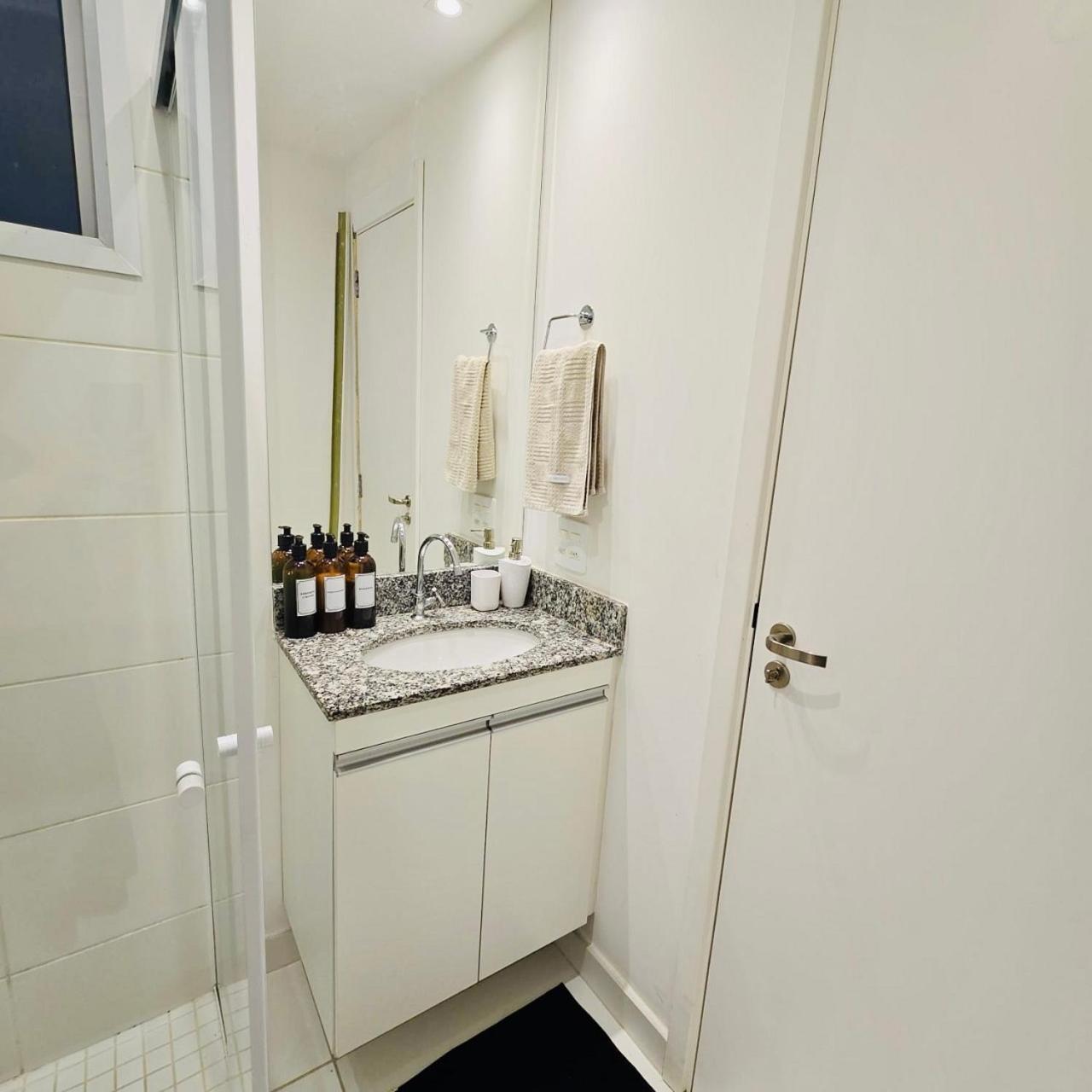 Moov Bras 159 B T2 - Rua Coronel Mursa, 56, Bras, - Ap 159 B Torre 2 - 15 Andar Apartment Sao Paulo