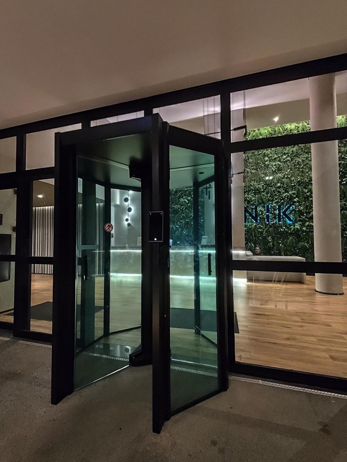 Apartamento Premium 1 Minuto Do Metro Mariana *