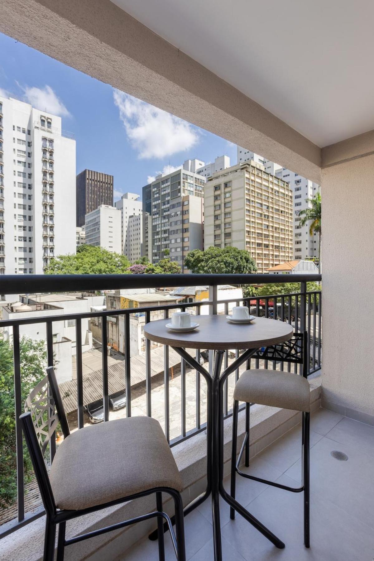 Com Varanda Prox. Av. Paulista Apartamento