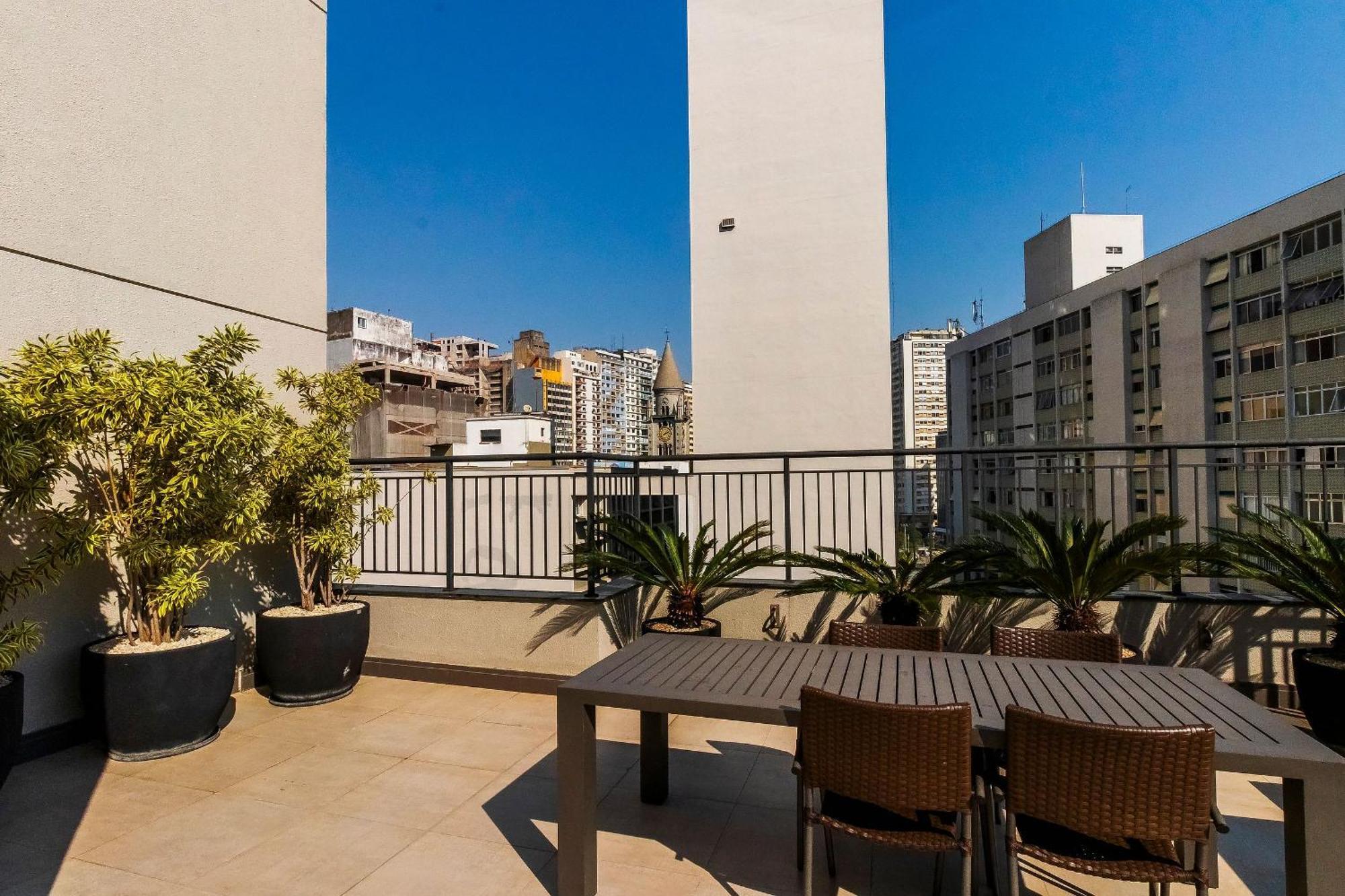 Apartment Living For Consolacao By Easyrent