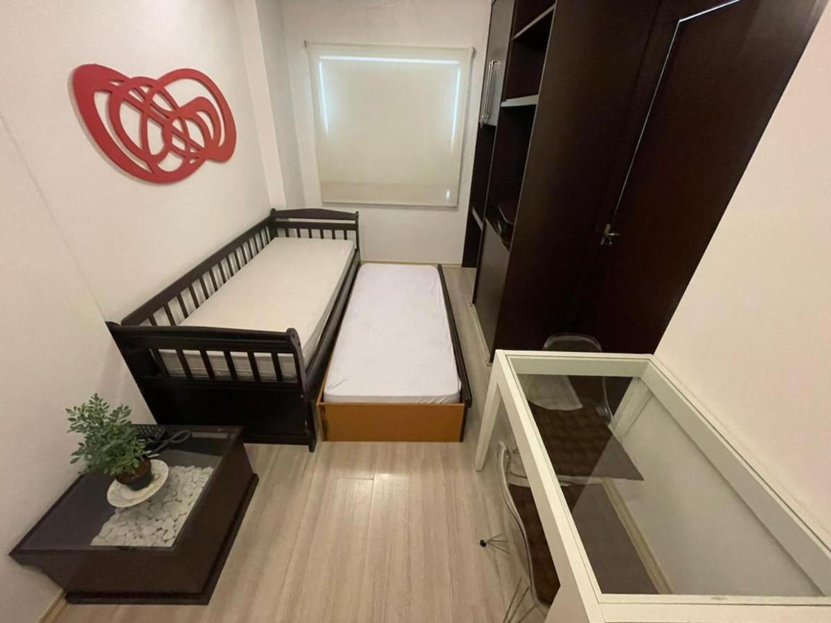 Flat Show 600m Av Paulista, Piscina, 1carro, Acad. *