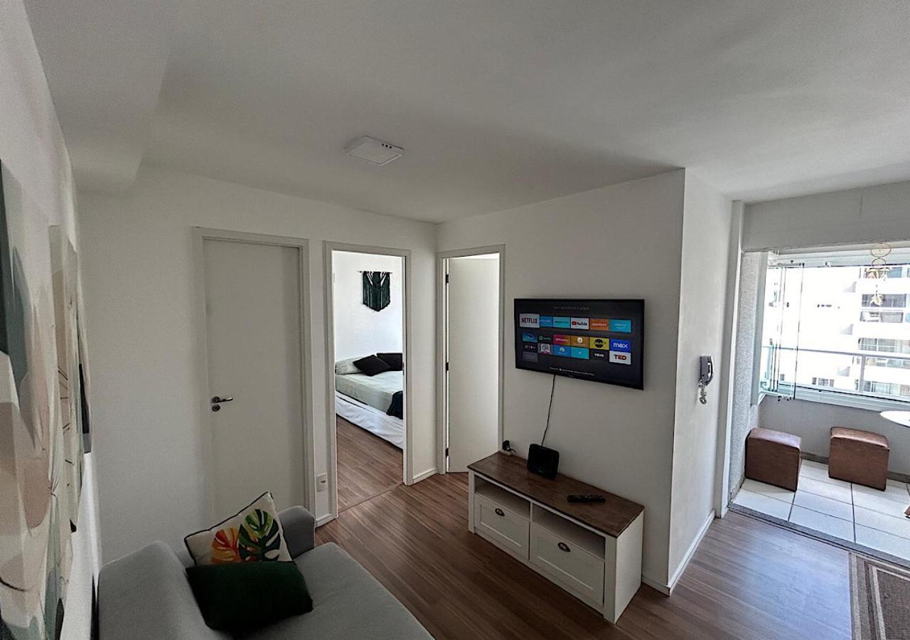 Aconchegante E Moderno Com Varanda Na Rua Guaicurus Apartamento