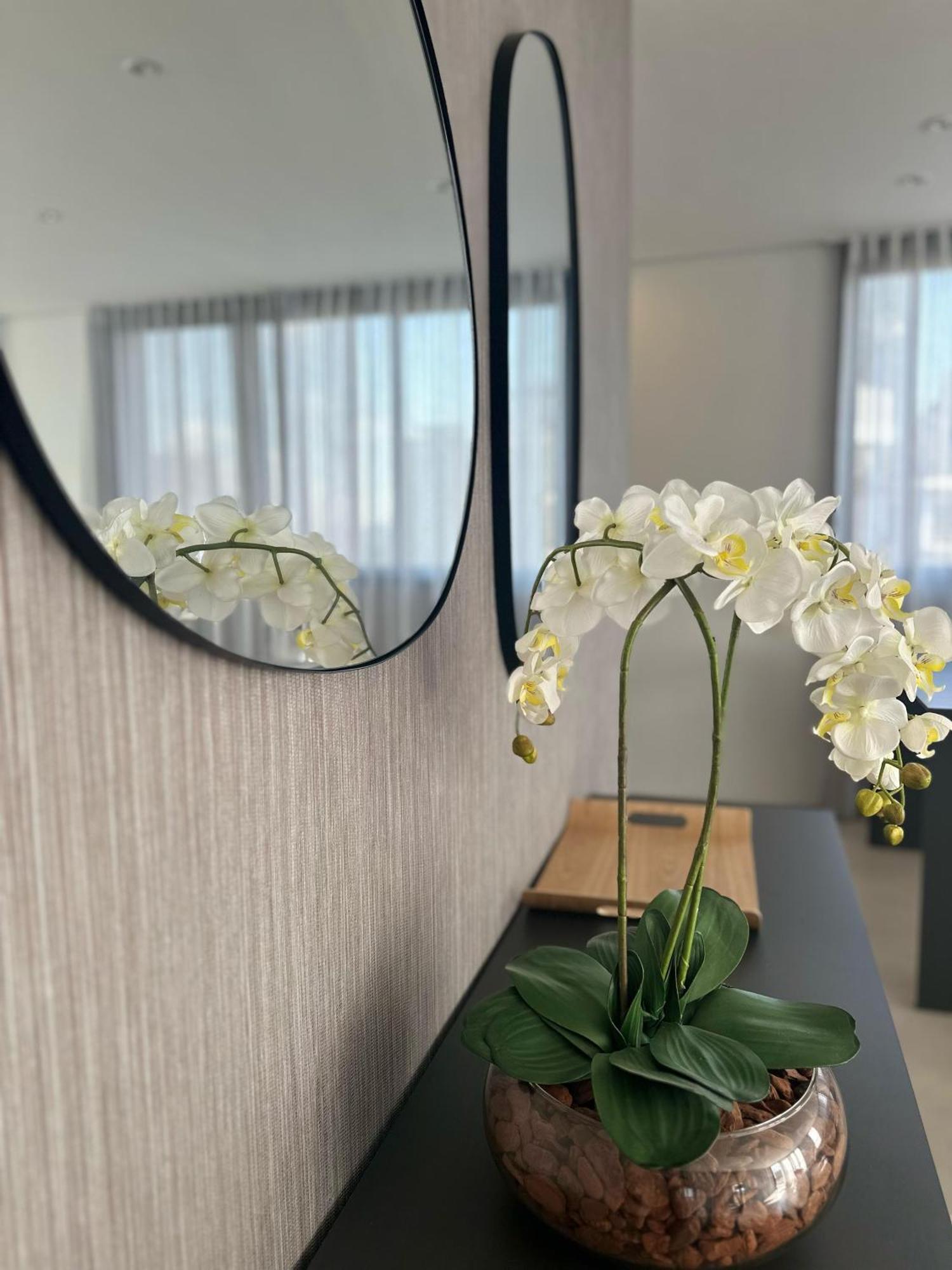 Elegancia Em Moema - Com Vista E Design - M1