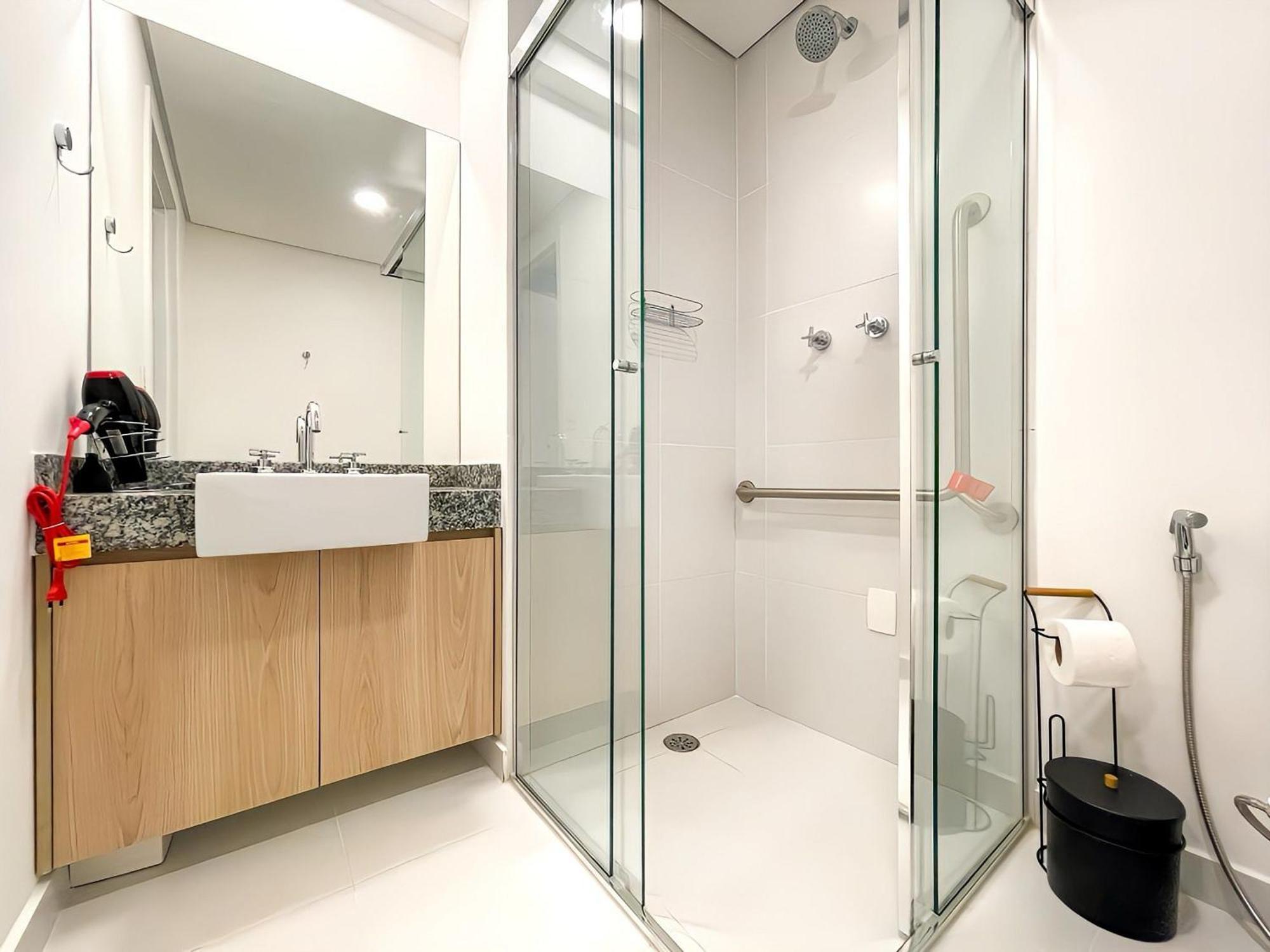 Pamplona Condominio, Piscina E Conforto, Ao Lado Do Metro Trianon-masp *