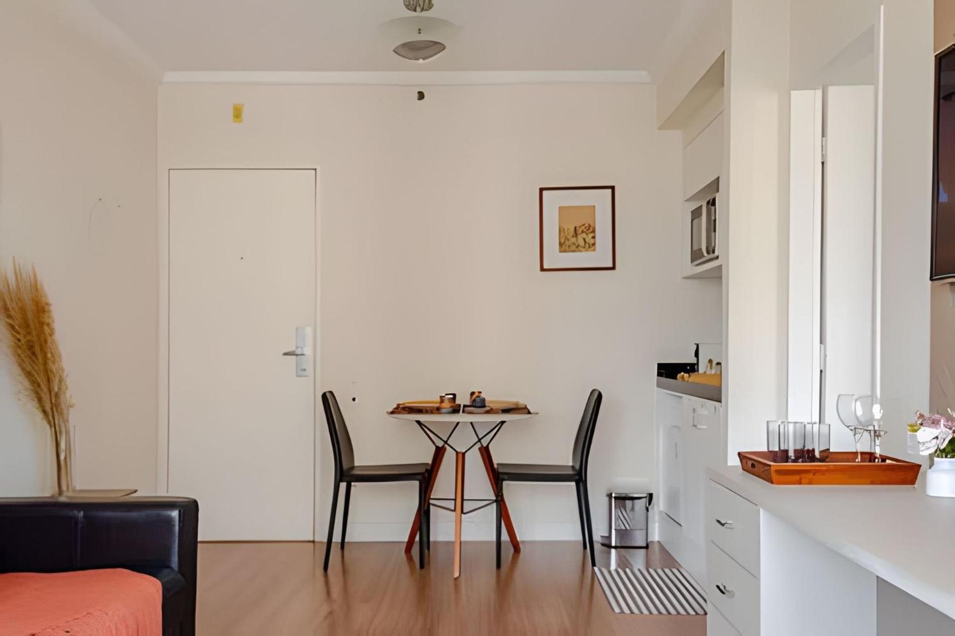 Apartamento Flat Em Moema - Limpeza Diaria & Estacionamento