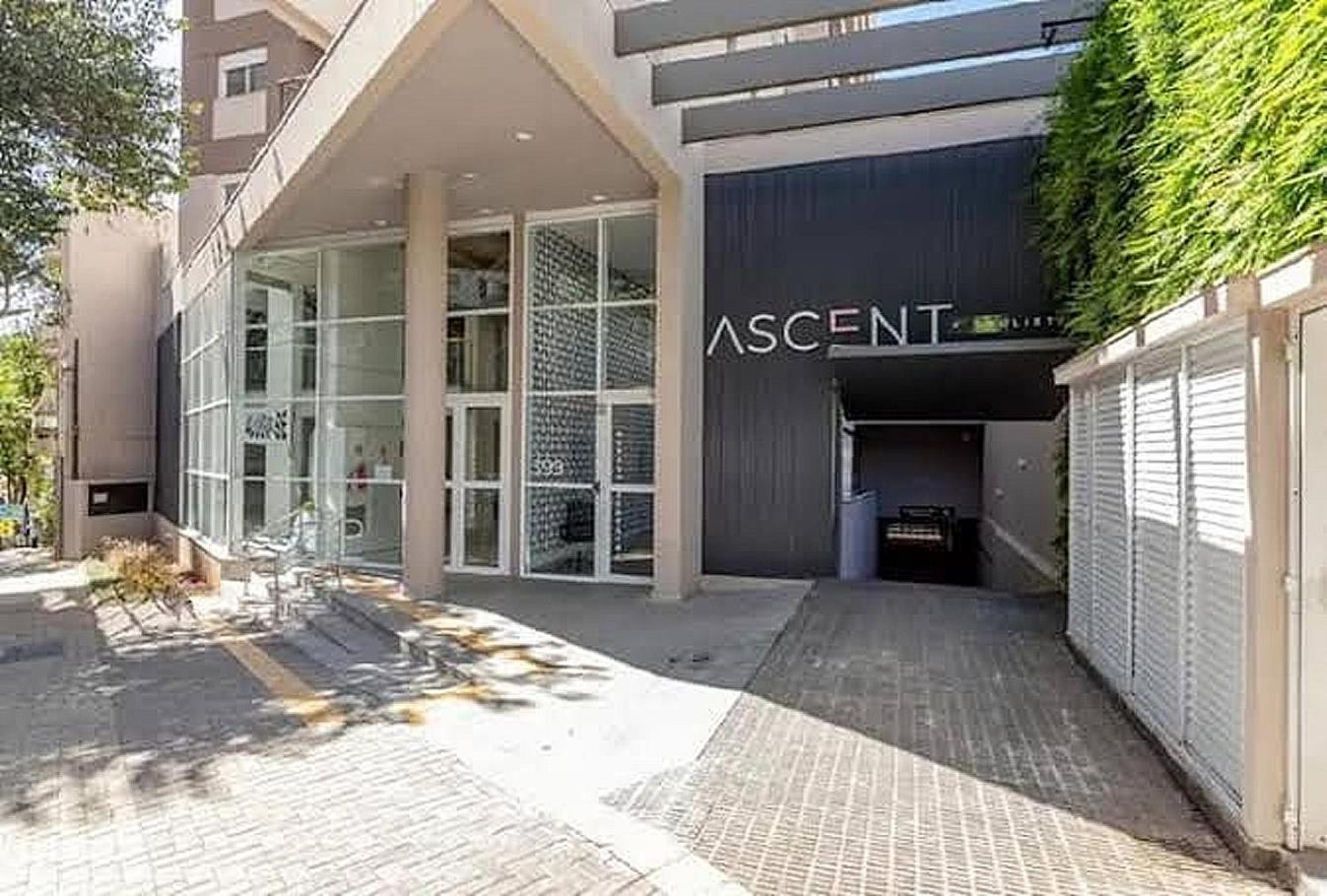 Ascent Paulista 801