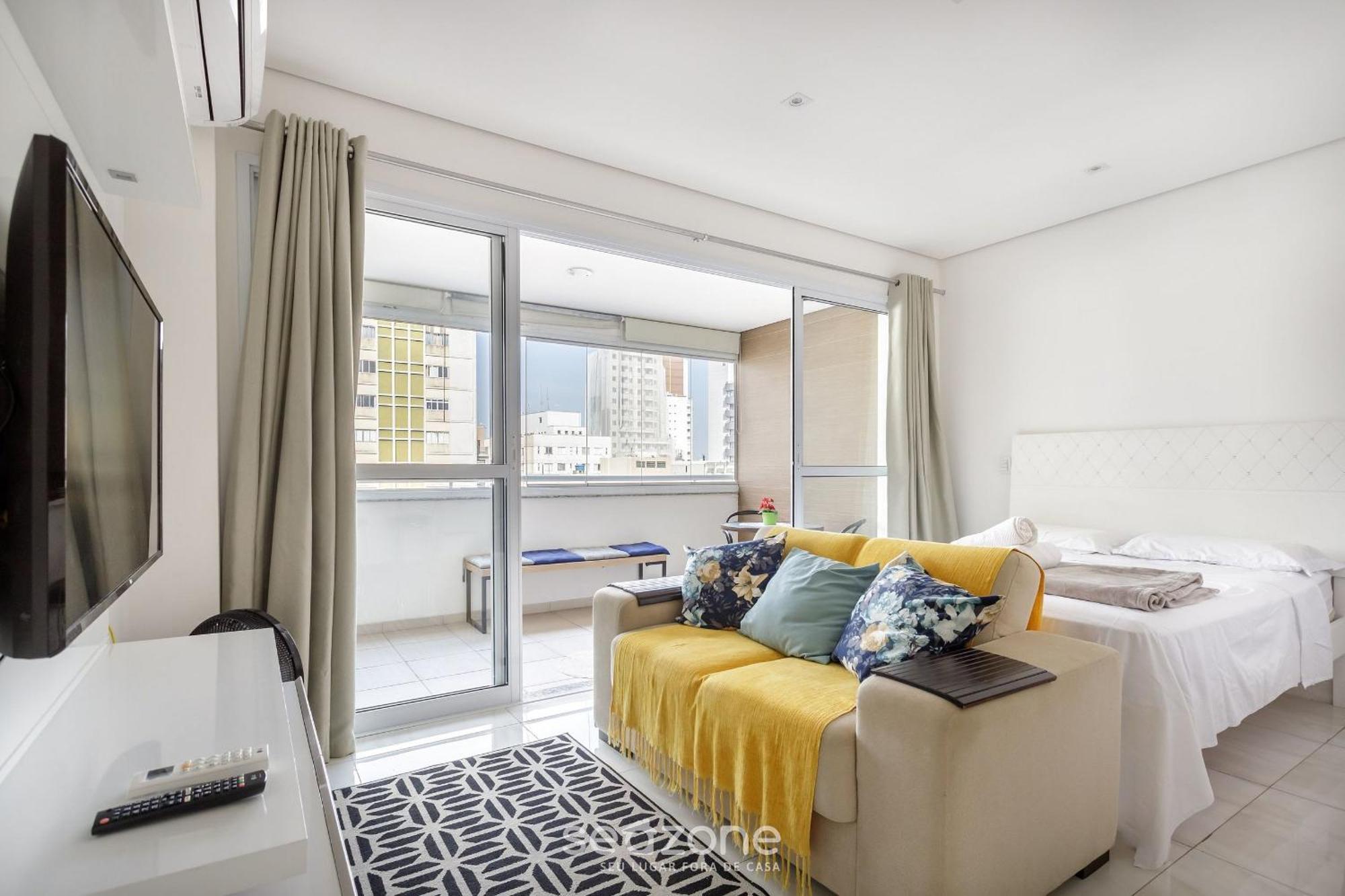 Apartamento C/ Piscina Proximo A Catedral Da Se Cgf135 *