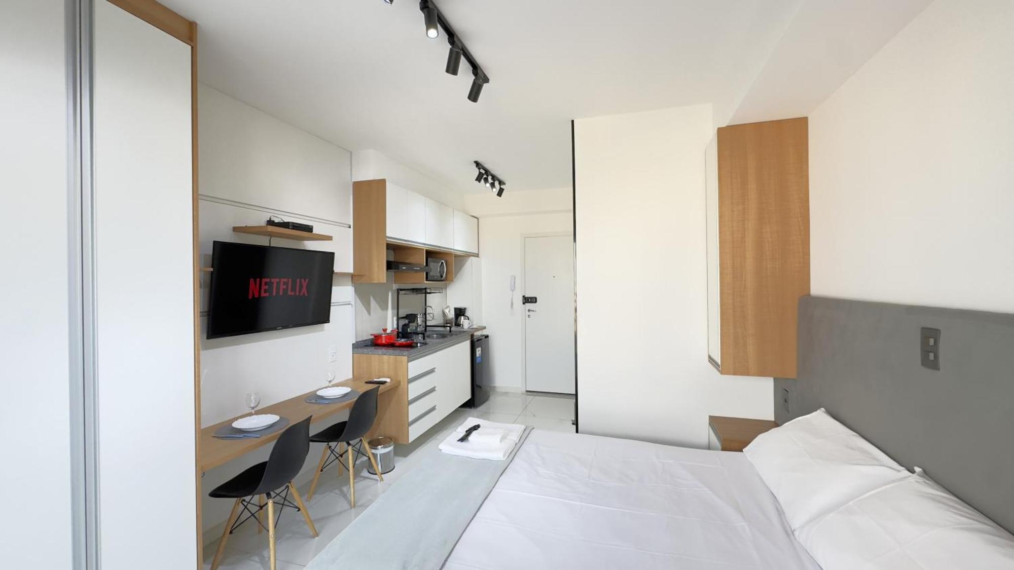 Apartment Zyz Centro - Frente Ao Metro Luz *
