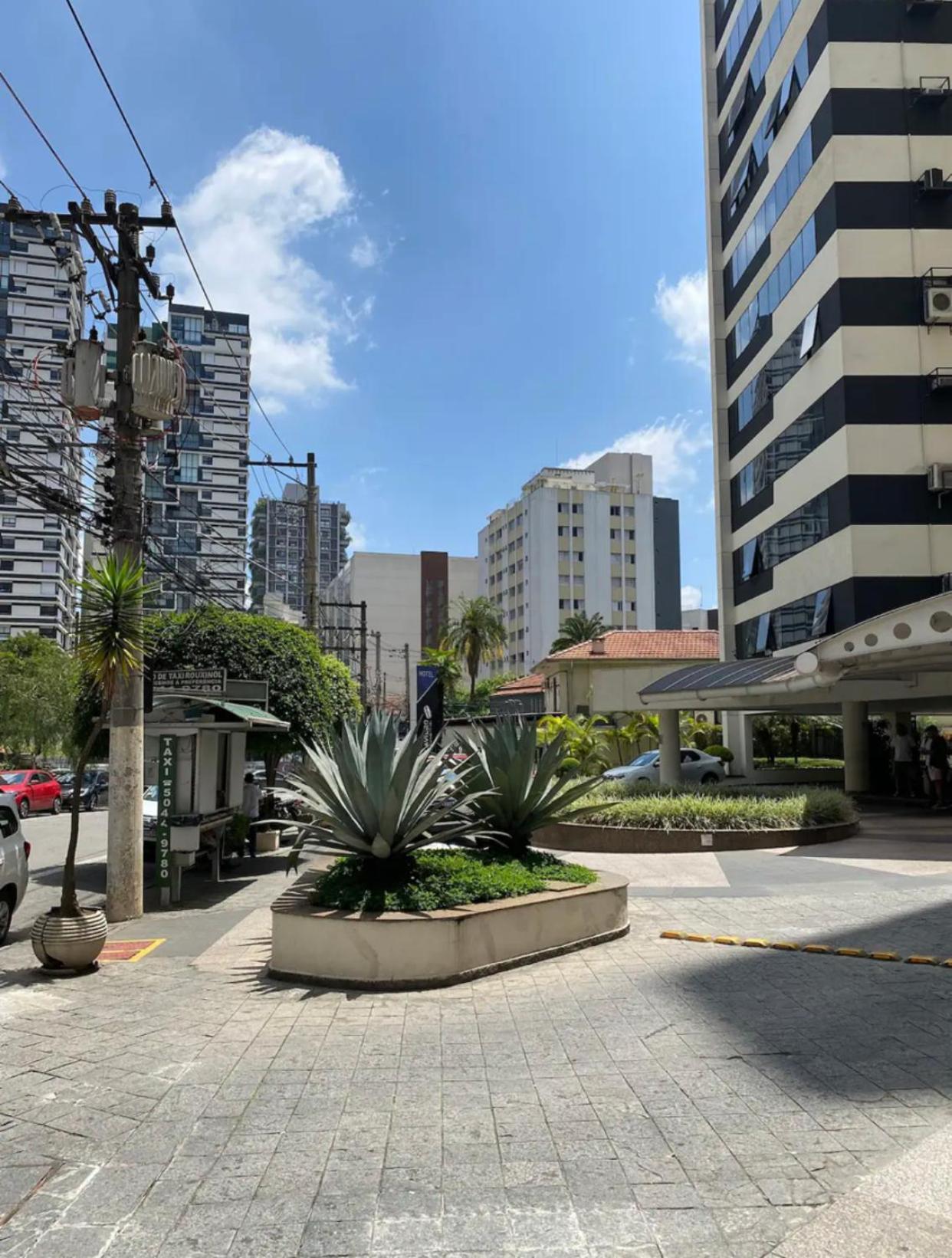 Em Com Cozinha - Ideal Familias Aparthotel