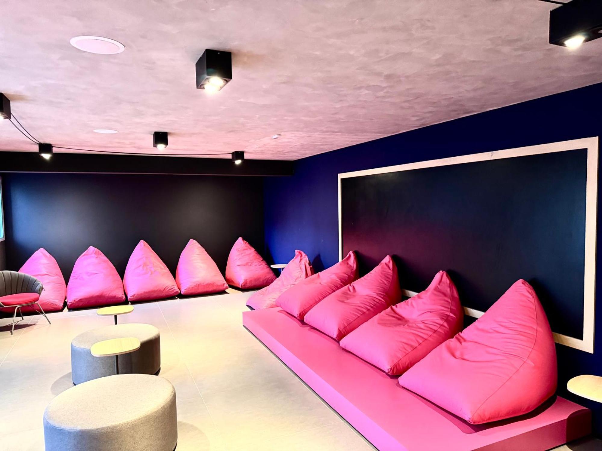 Apartamento Novissimo Olimpia! Ar Wifi Academia Coworking Lavanderia Pet Place! 10 Min Congonhas! *
