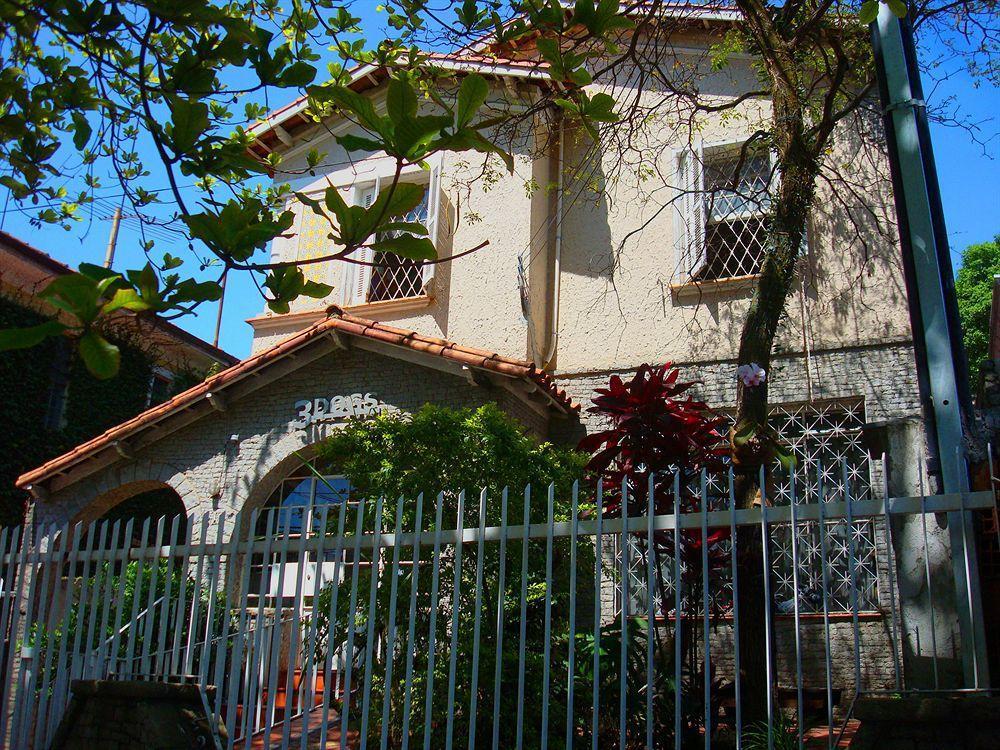 3dogs Hostel