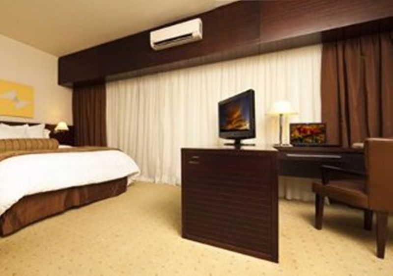 Hotel Wyndham Berrini 4*